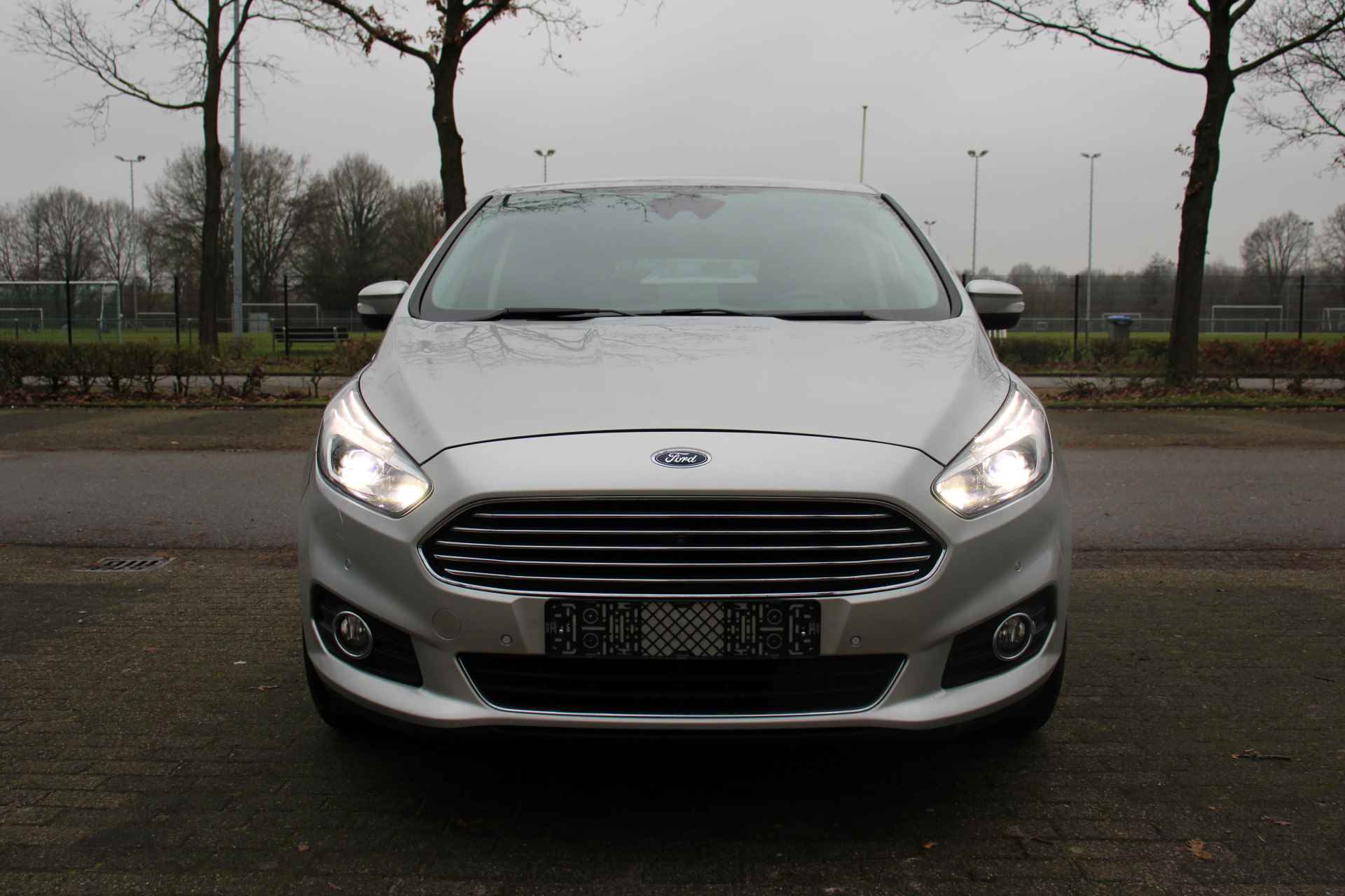 Ford S-Max 2.0 TITANIUM 7-PERSOONS AUTOMAAT | NAVI | CAMERA | CLIMA | WINTERPACK | CRUISE | AUTO. INPARKEREN | PARK SENS V+A | LM. VELGEN - 2/51