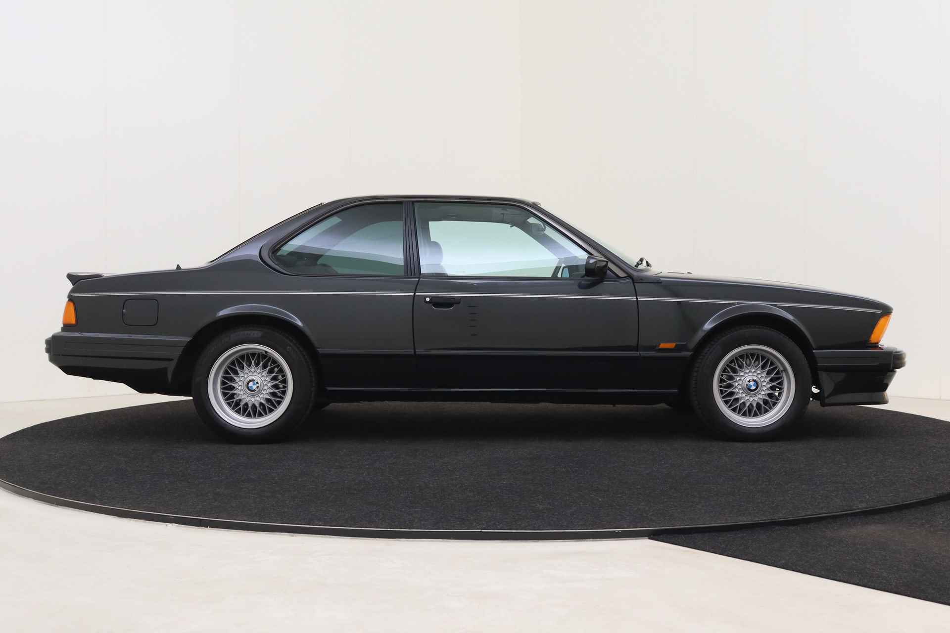 BMW 6 Serie 635 CSi / Sportstoel Leder / Airco / Sperdifferentieel / Shadow-Line / Koplichthoogteverstelling - 8/50