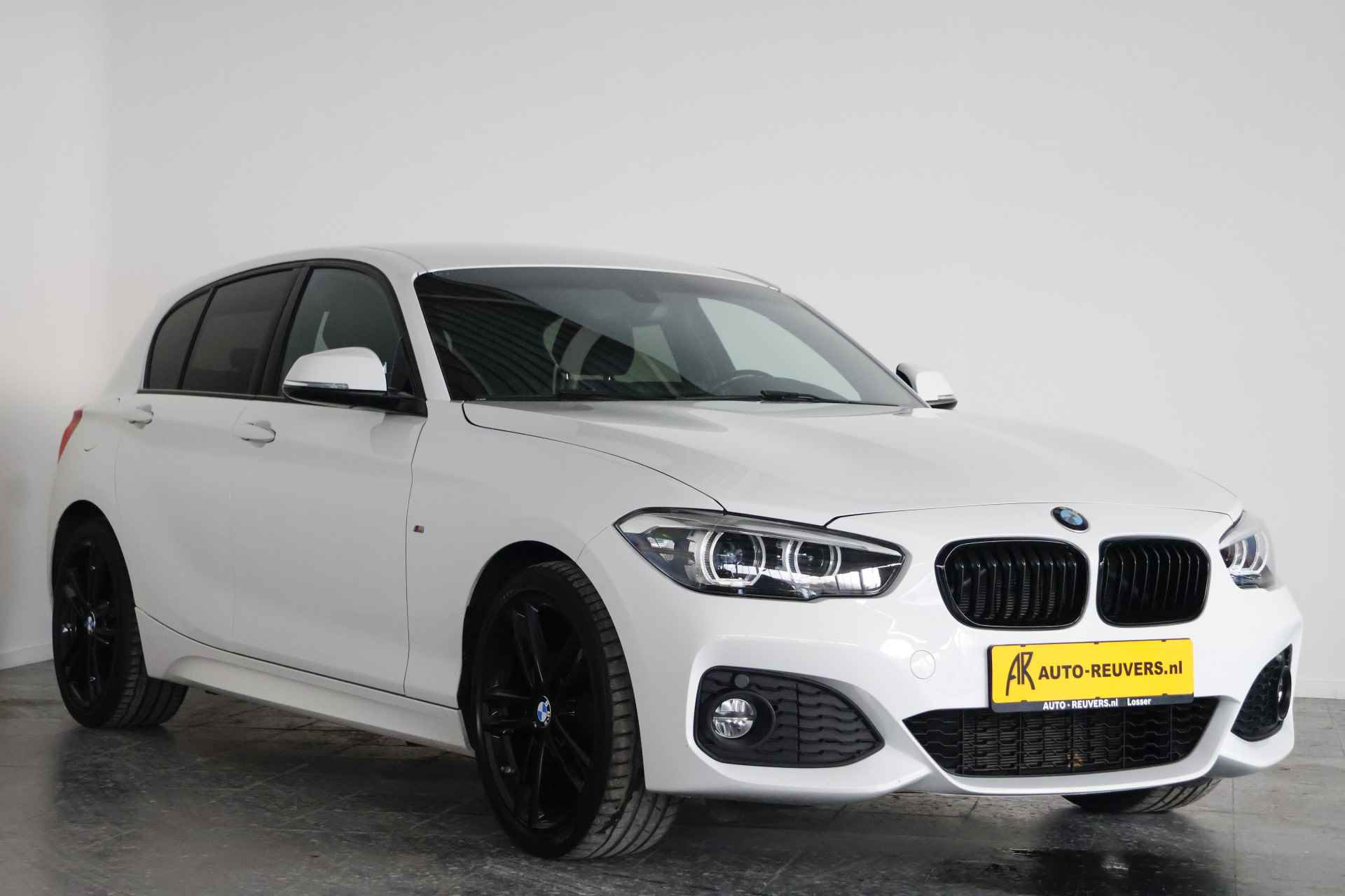 BMW 1-serie 120i Edition M Sport Shadow Executive / LED / Automaat / Cruisecontrol / Clima - 4/29