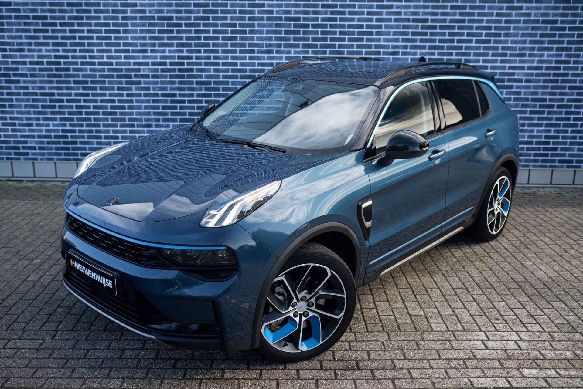 Lynk & Co 01 1.5 Plug-in Hybrid | Panoramadak | Camera | Adaptieve Cruise Control | Elek. Achterklep | Stoelverwarming | Apple Car Play | Parkeersensoren voor + achter - 6/31