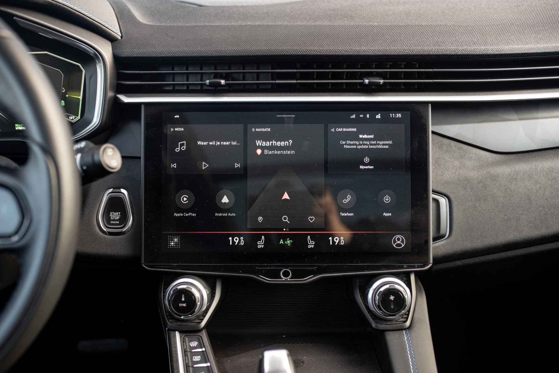 Lynk & Co 01 1.5 Plug-in Hybrid | Panoramadak | Camera | Adaptieve Cruise Control | Elek. Achterklep | Stoelverwarming | Apple Car Play | Parkeersensoren voor + achter - 15/31