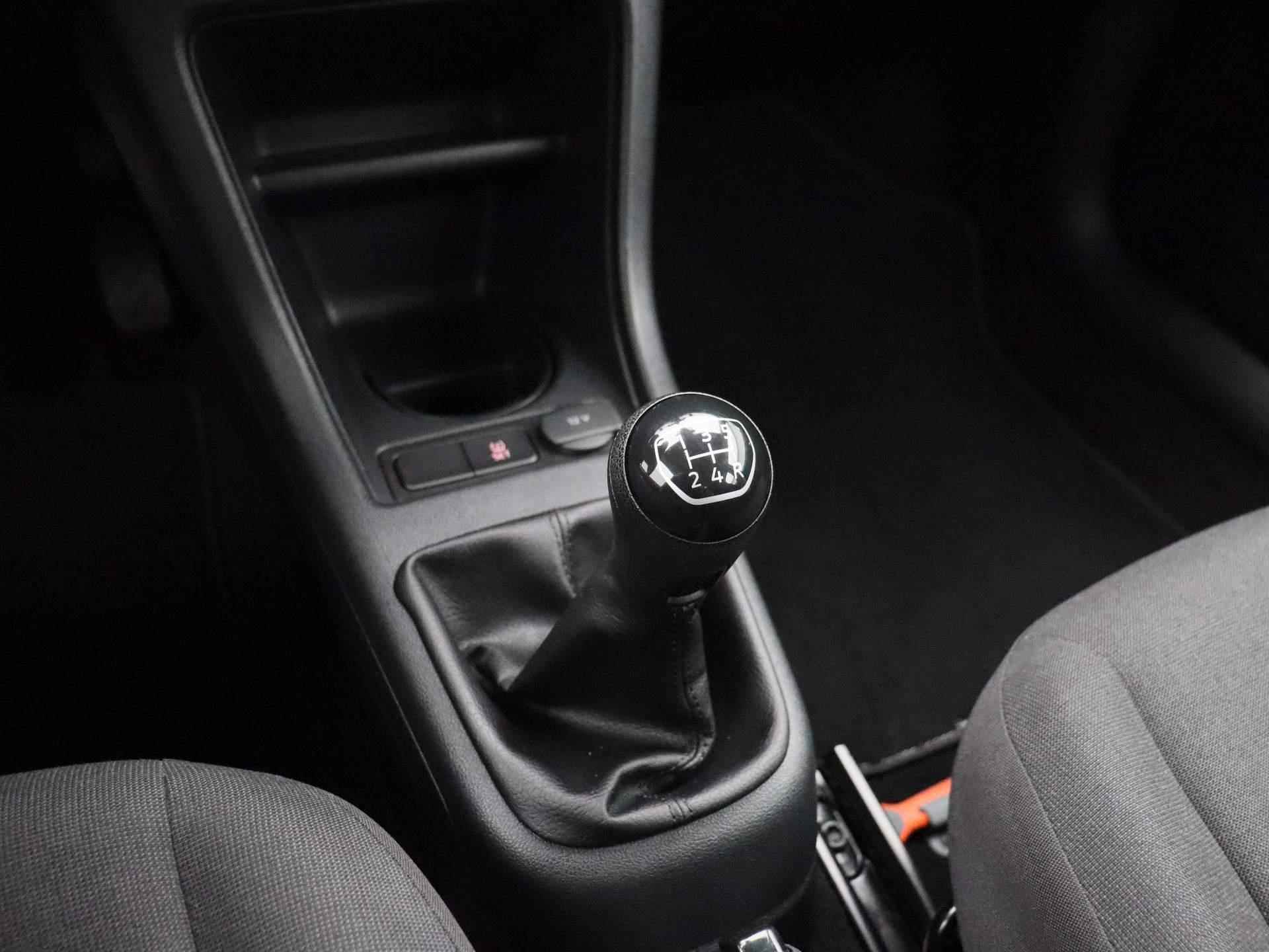 Volkswagen Up! 1.0 BMT move up! 60 PK | Rijstrookhulp | Airco | Maps & More | DAB Radio | Bluetooth | Elektrische Ramen | - 19/25