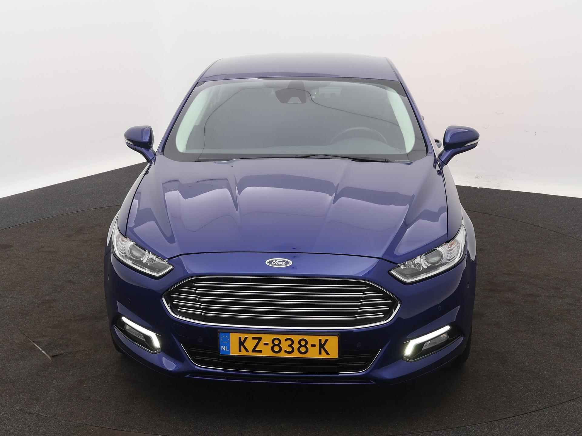 Ford Mondeo 1.5 Titanium | 150PK | Trekhaak | Navigatie | Climate control | Parkeersensoren | Voorruitverwarming - 5/18