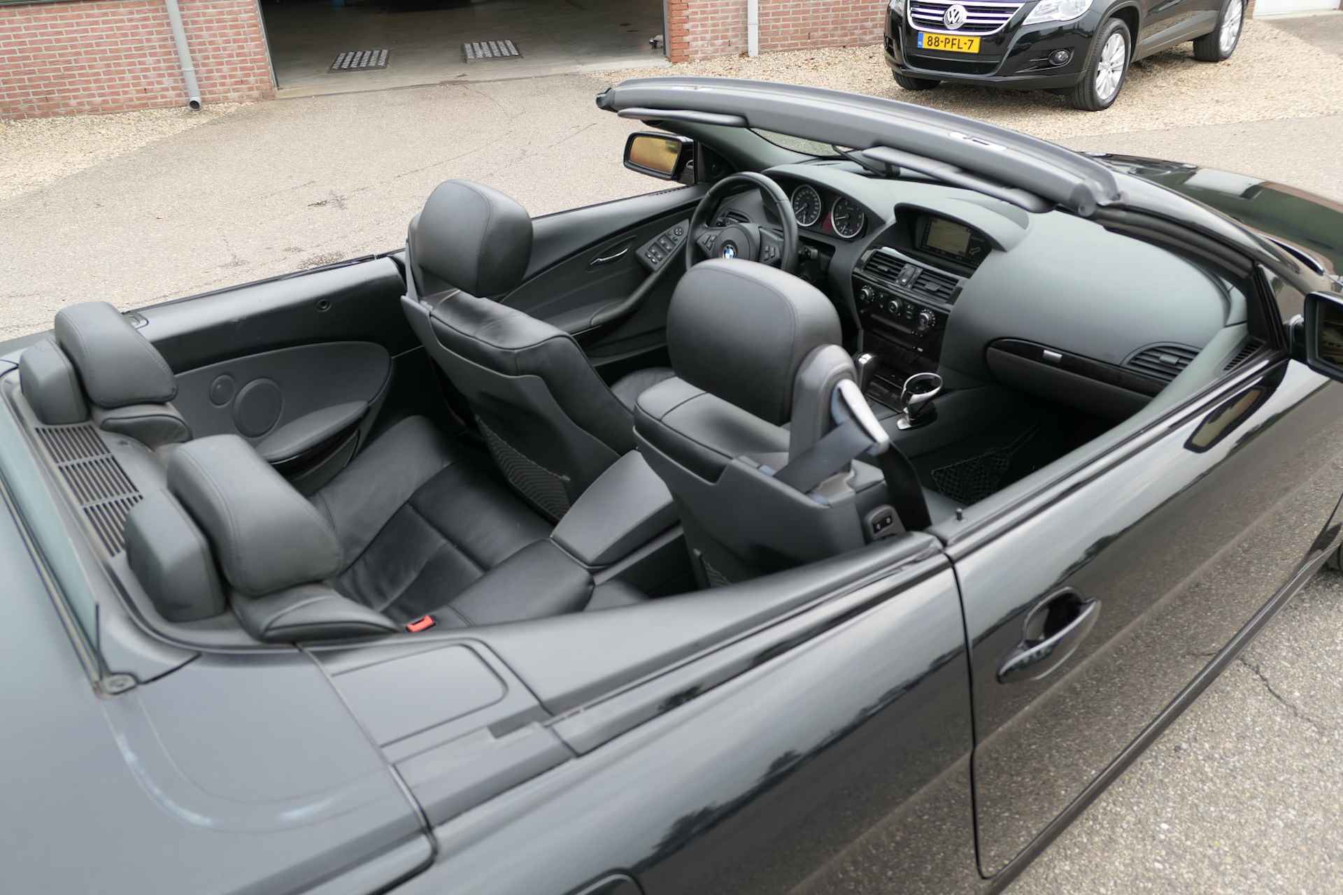 BMW 6 Serie 630i Cabrio 3.0 6 Cilinder Automaat, Youngtimer, Comfortabele VERZORGDE auto .. TAXATIE rapport aanwezig .. keuring toegestaan - 36/65