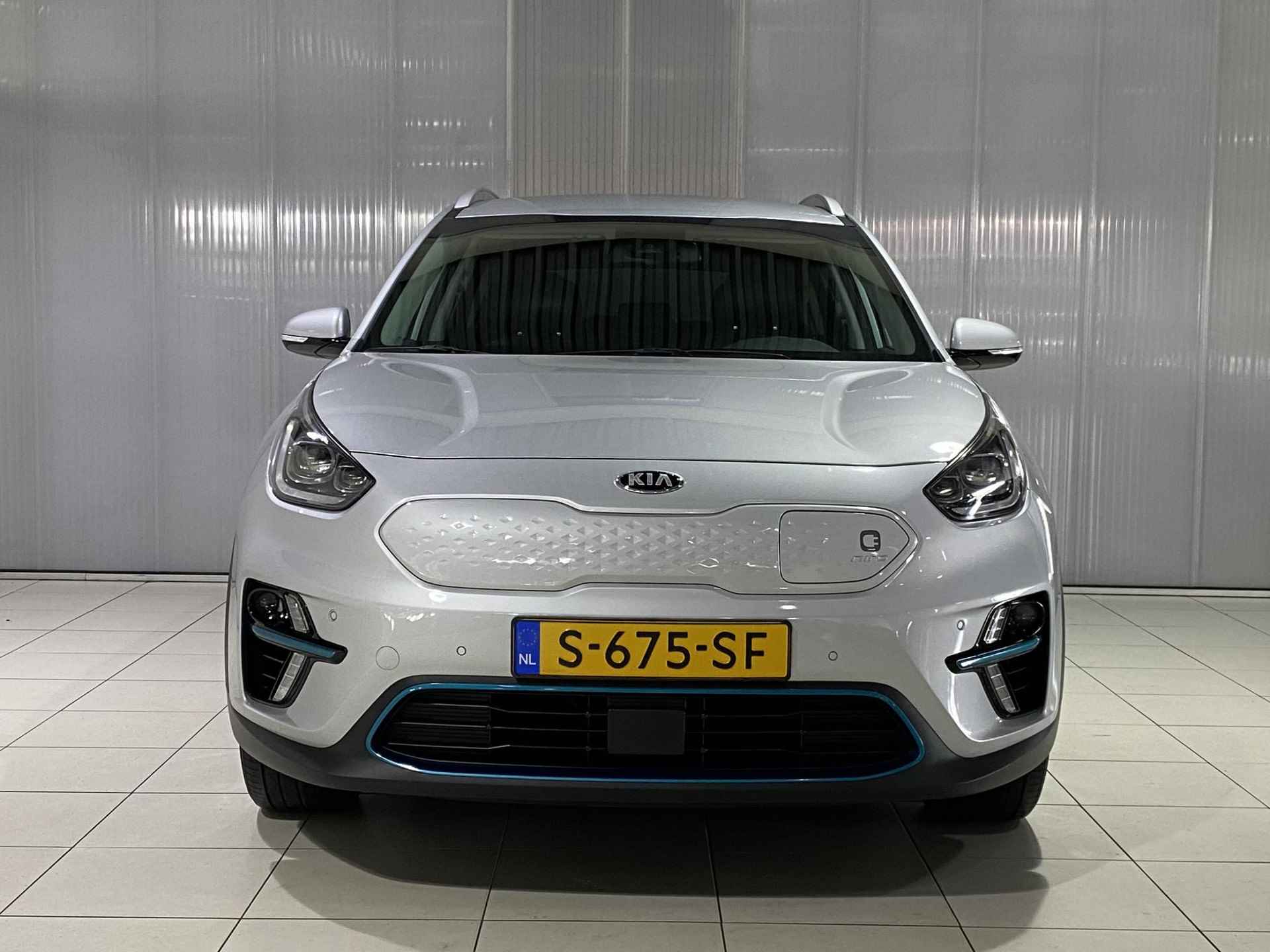 Kia E-Niro ExecutiveLine 64 kWh FABRIEKSGARANTIE T/M 09-2027 of 150.000km - 26/31