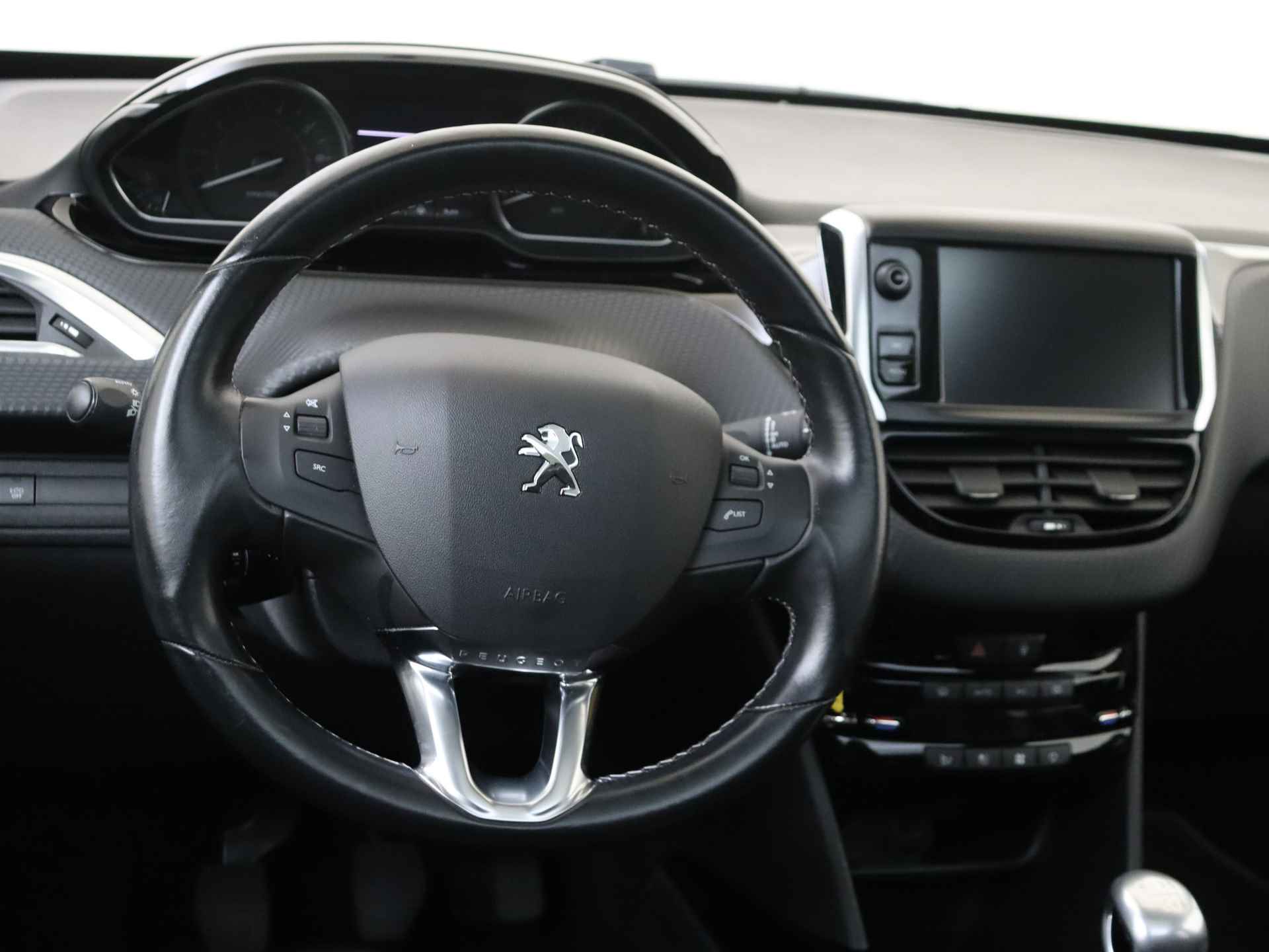 Peugeot 2008 1.2 PureTech 130PK GT-Line Navigatie | Airco | Cruise Control | - 7/33