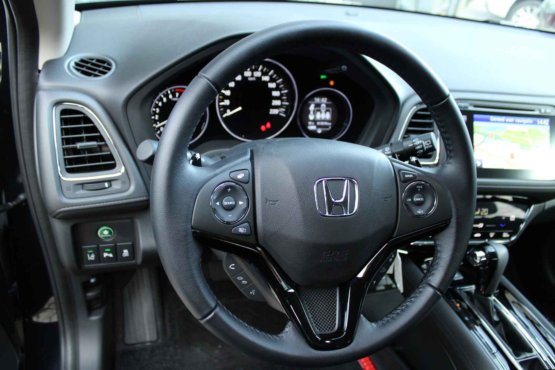 HONDA HR-V 1.5 i-VTEC 130pk Automaat Elegance Navigatie FACELIFT! 1e Eigenaar - 19/38