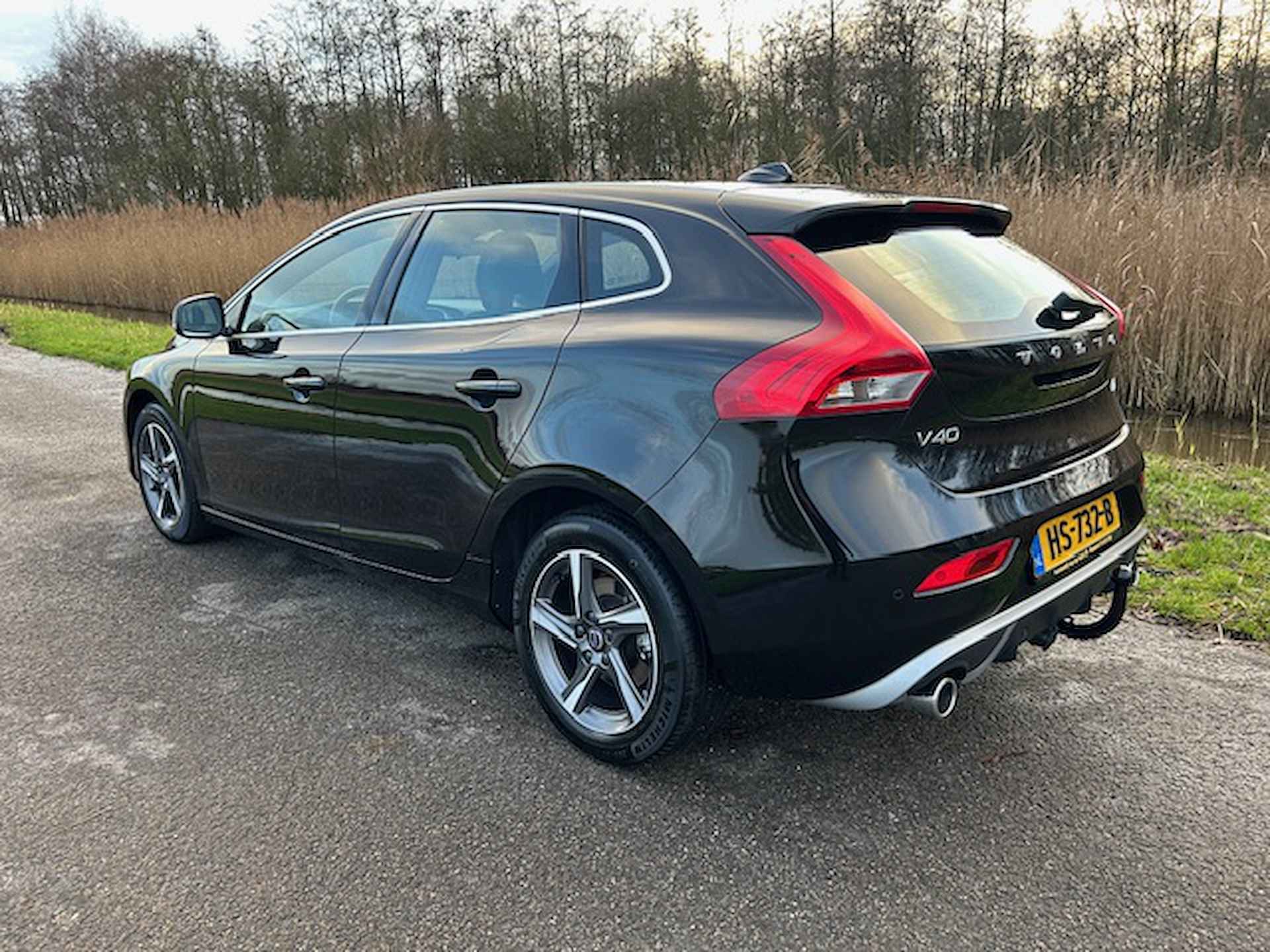 VOLVO V40 2.0 D2 120PK R-Design Business | Trekhaak | Navigatie | Voorruit + Stoelverwarming | Climate control | Cruise control | NAP | Rijklaar prijs! - 6/22