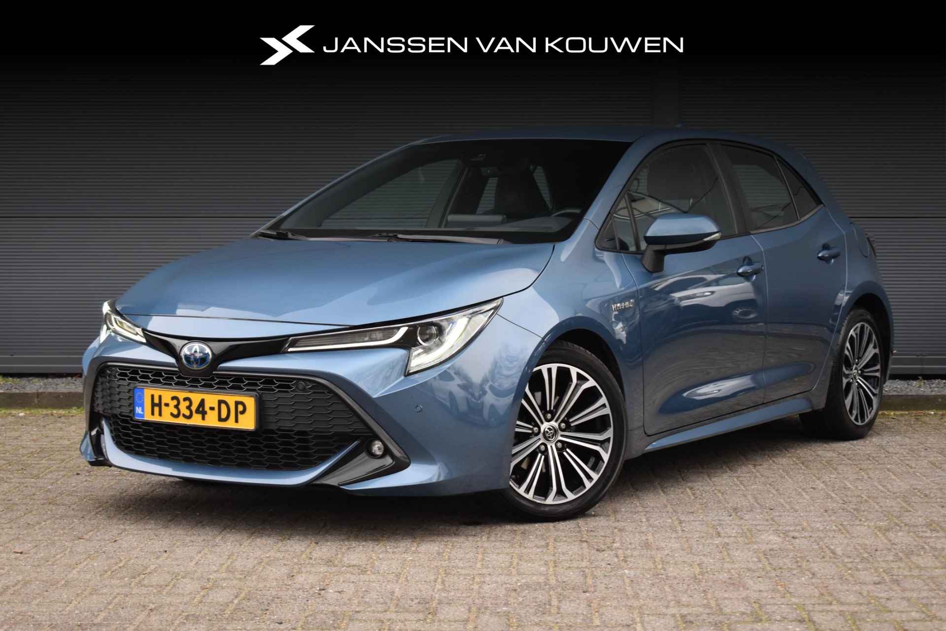 Toyota Corolla 1.8 Hybrid Business Intro / Stoelverwarming / Navigatie / Achteruitrijcamera