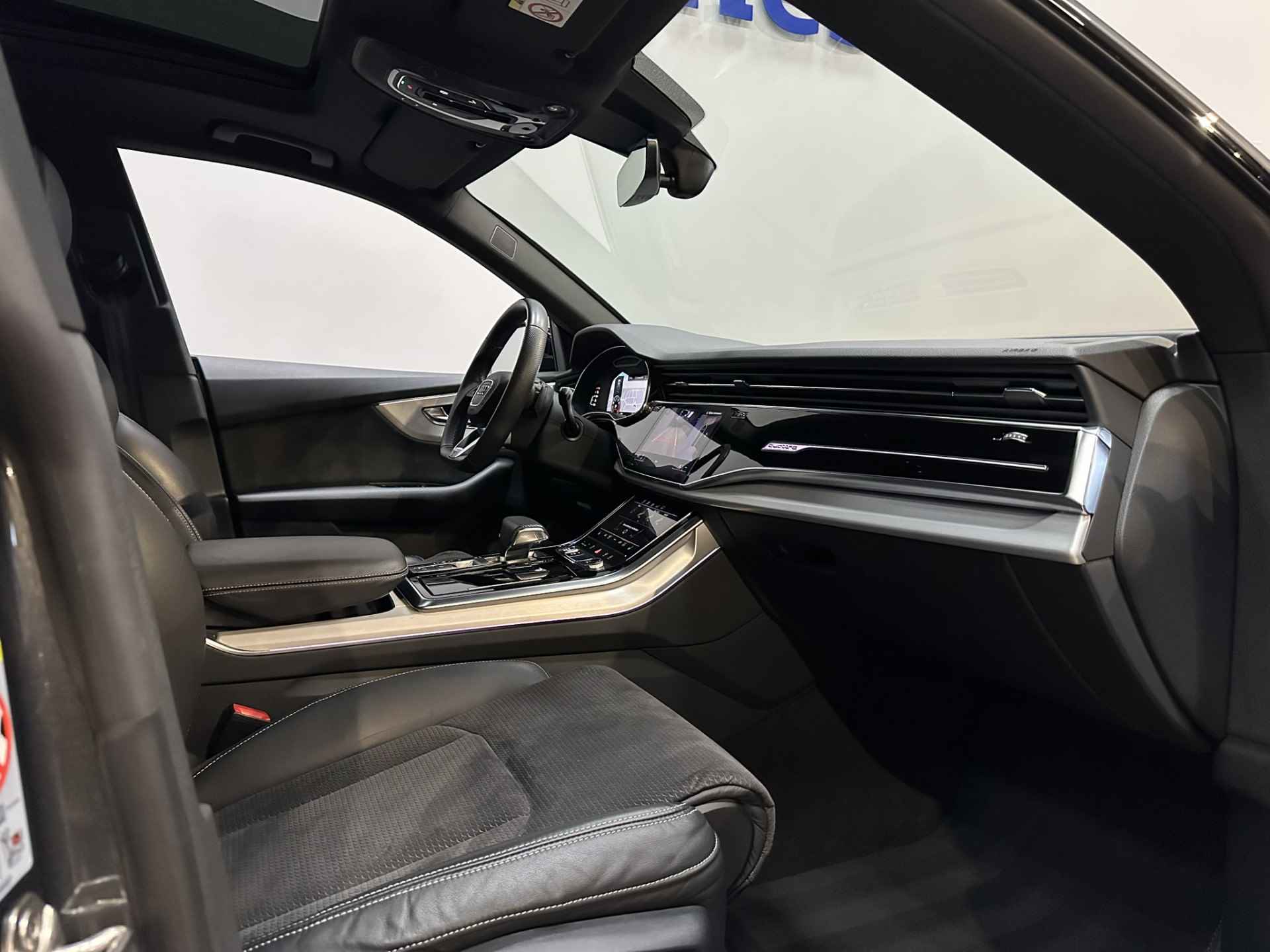 Audi Q8 55 TFSI quattro Pro Line Plus Matrix LED | Panorama | 360Camera | Luchtvering | Trekhaak | Adaptive Cruise | B&O | Apple Carplay Android Auto | Isofix | NAP | - 38/61