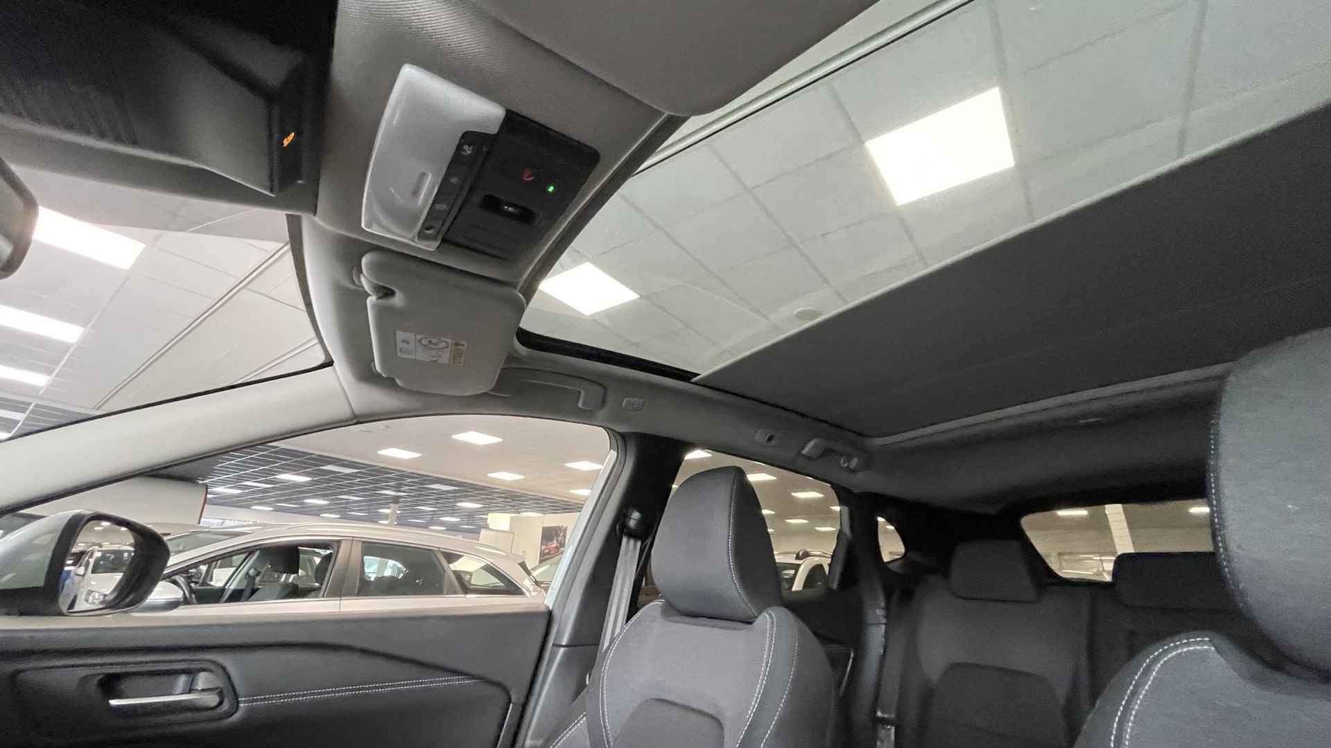 Nissan Qashqai 1.5 e-Power 190 N-Connecta | Navigatie 12,3" | Apple Carplay | Panoramadak | LED | 360° Camera | PDC | LMV 18" - 8/29
