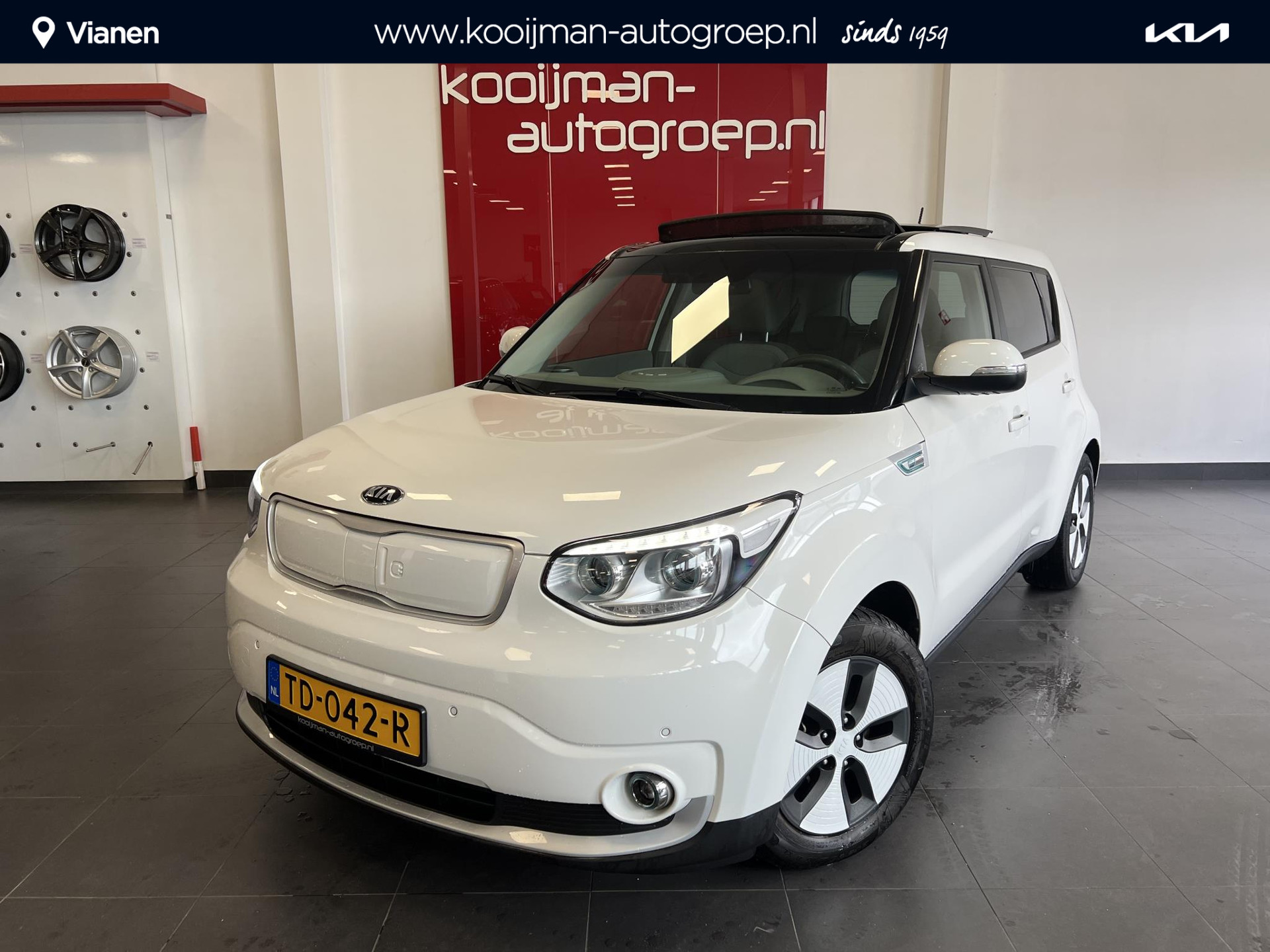 Kia Soul EV Edition 30 kWh Navigatie, Stoelverwarming, Achteruitrijcamera, Climate control