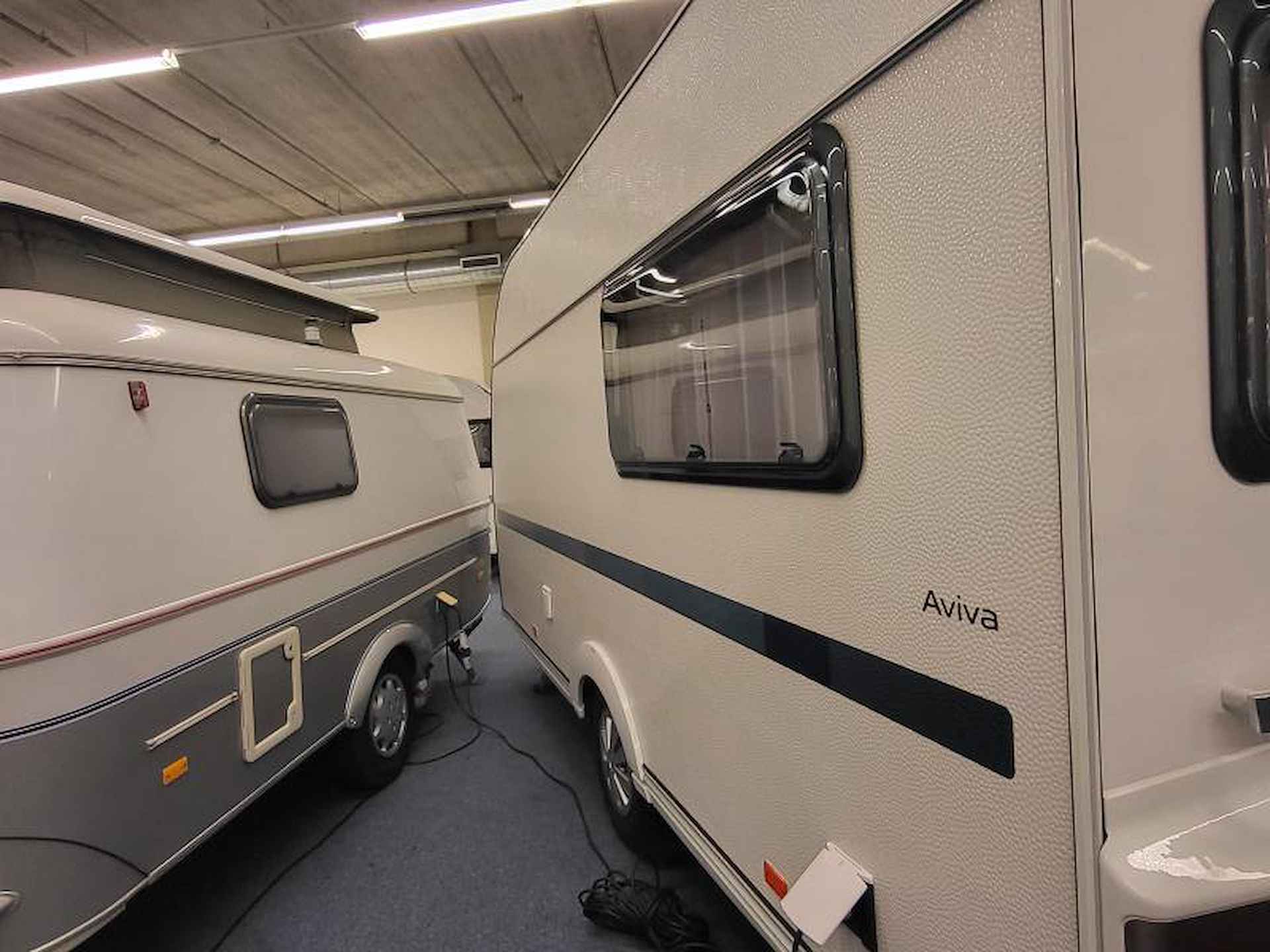 Adria Aviva 400 PS licht en compleet - 6/19