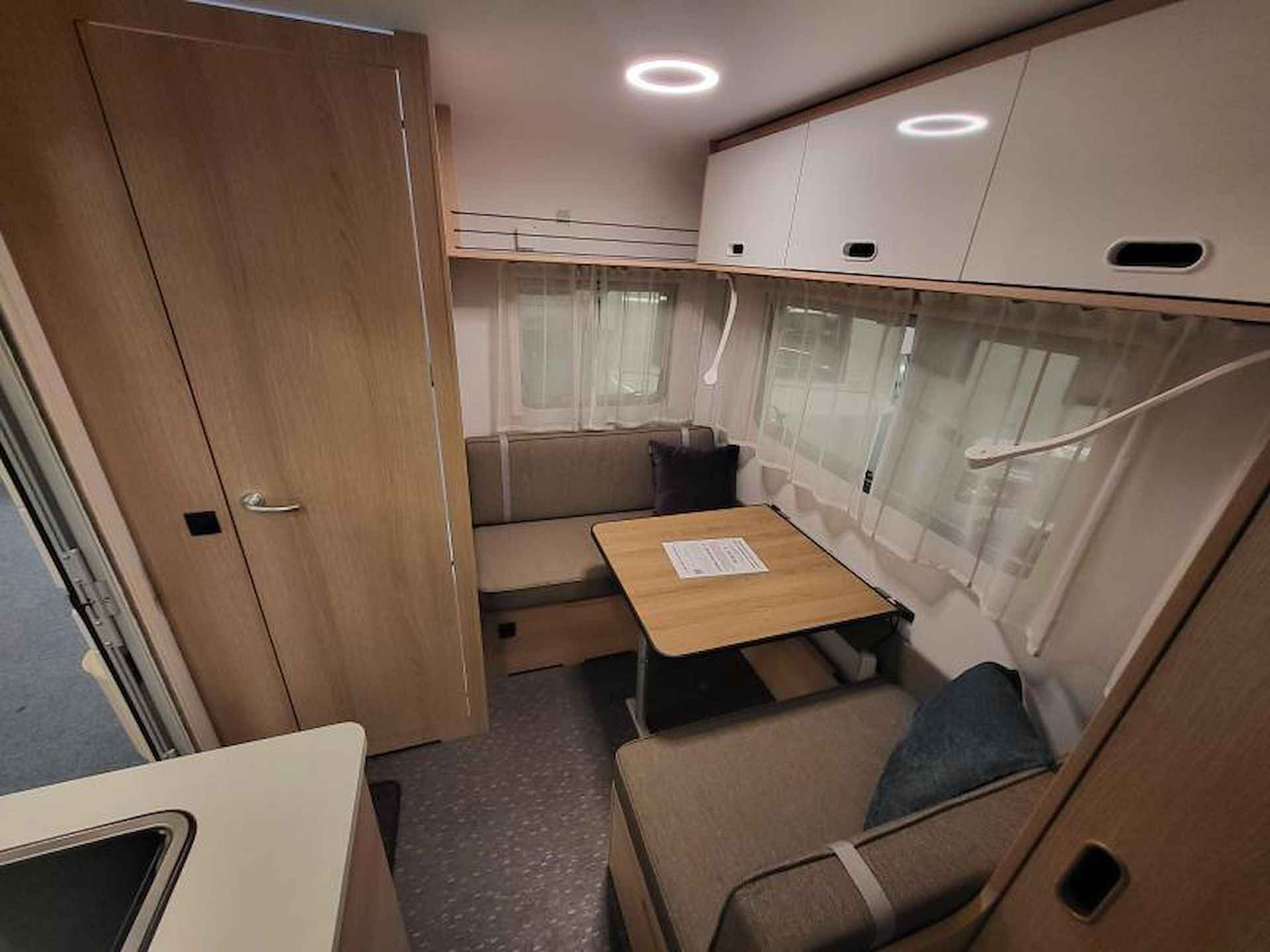 Adria Aviva 400 PS licht en compleet - 11/19