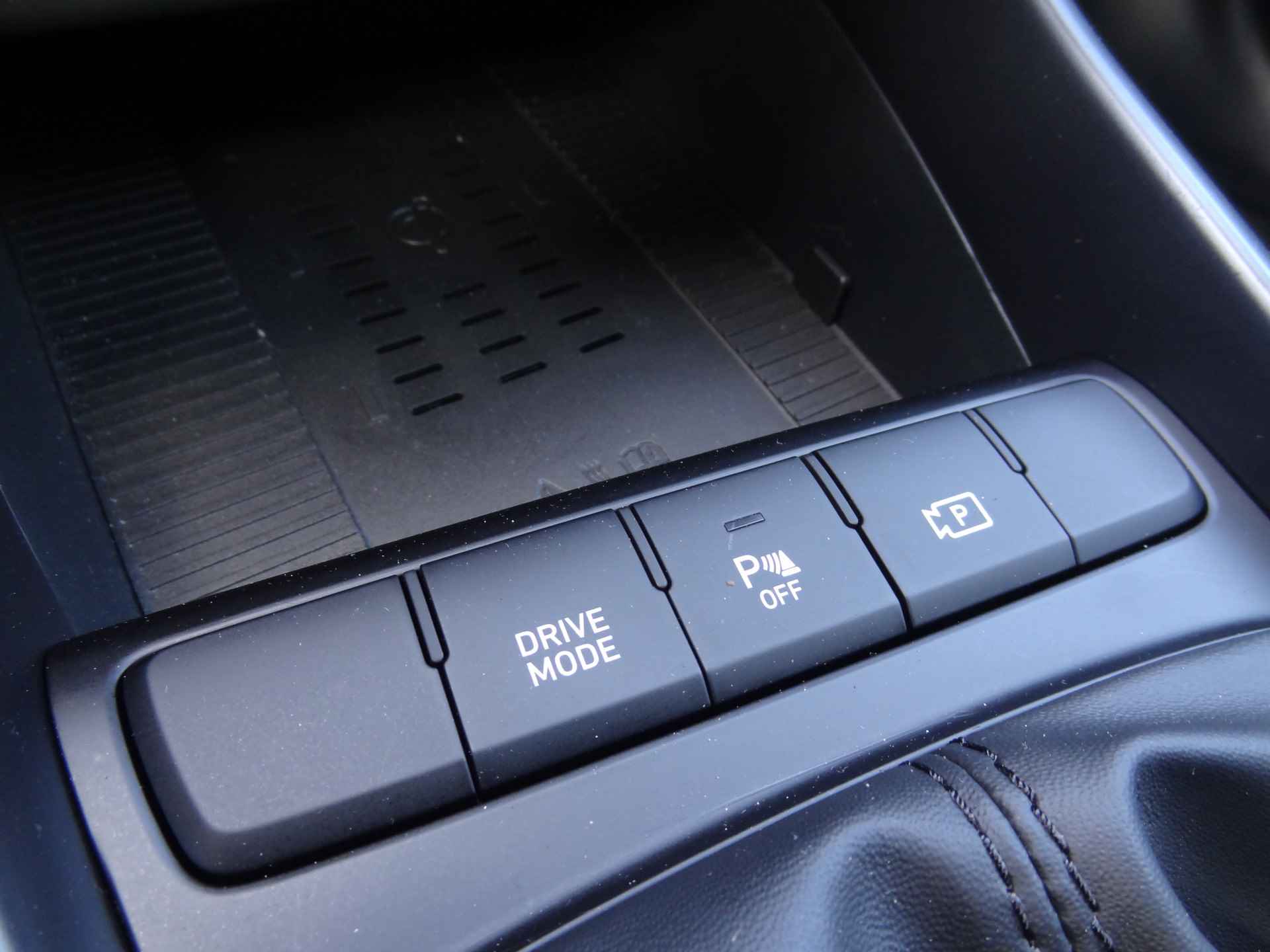 Hyundai i20 1.0 T-GDI Comfort Smart | N-LINE UITGEVOERD | NAVIGATIE | PARKEERSENSOREN ACHTER - 27/28
