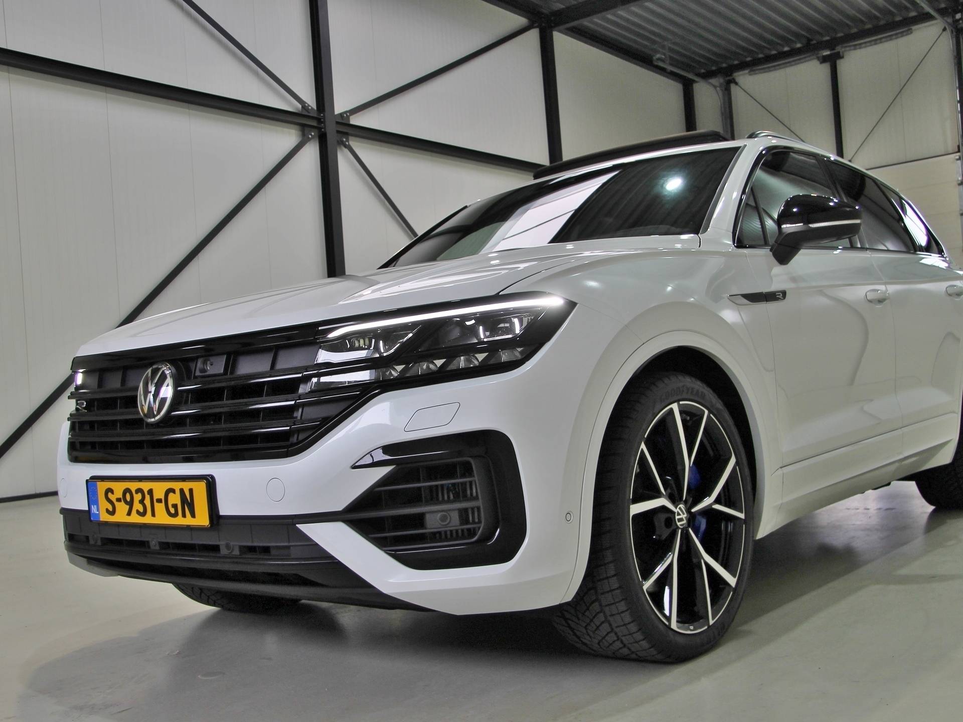 Volkswagen Touareg R 3.0 TSI eHybrid 462PK | Full option | Garantie 02-2026 - 22/62