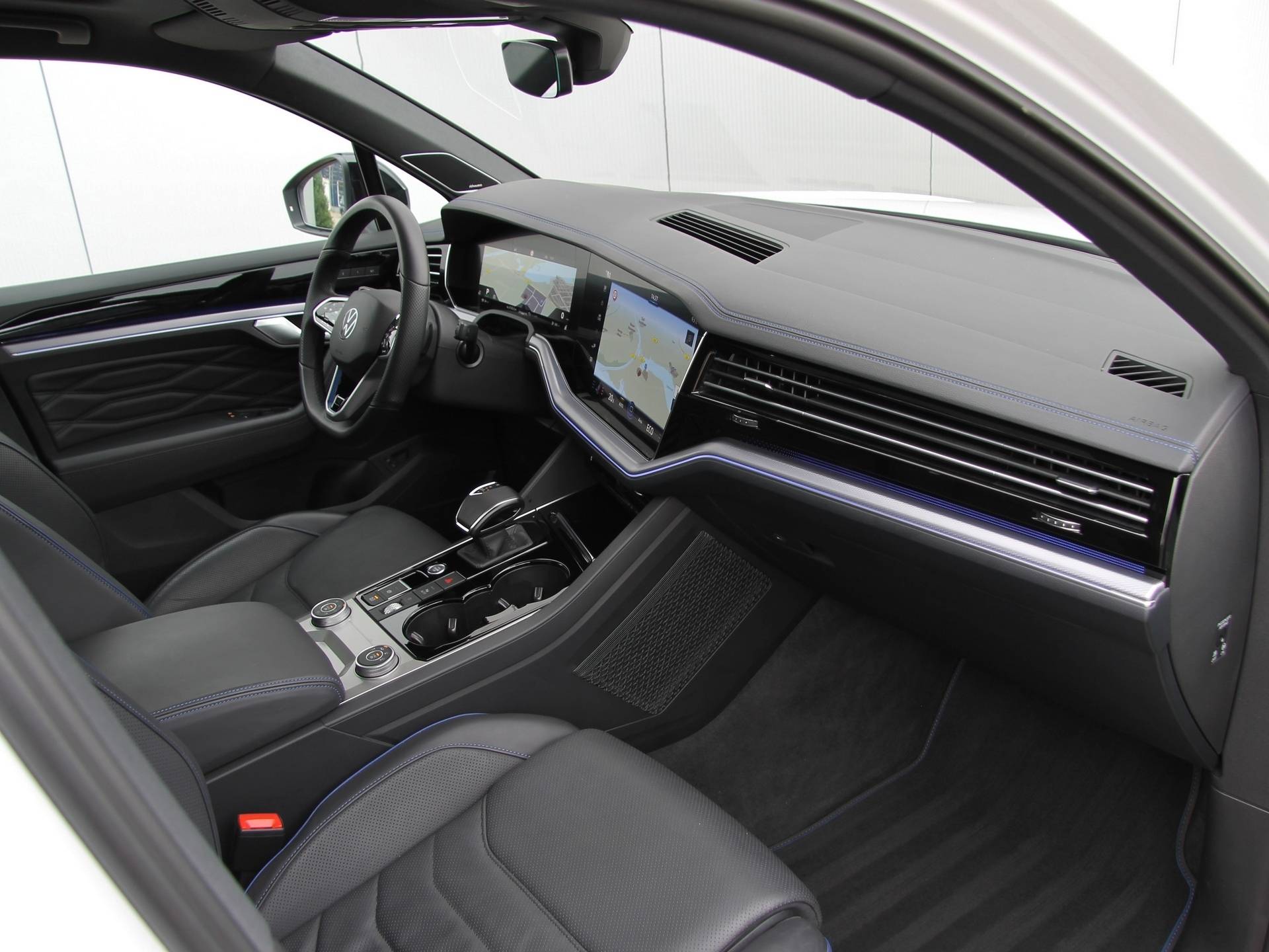 Volkswagen Touareg R 3.0 TSI eHybrid 462PK | Full option | Garantie 02-2026 - 56/62