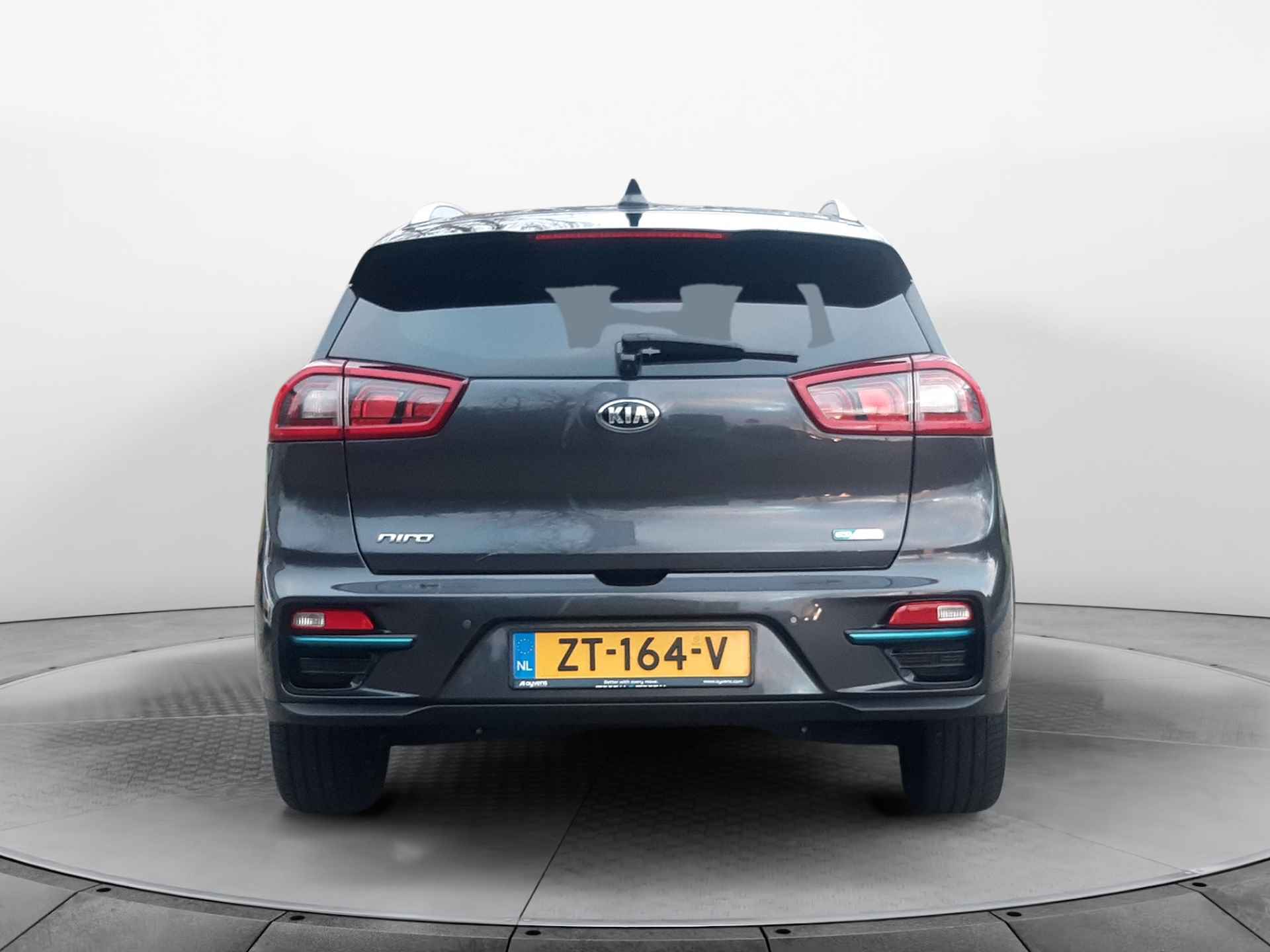 Kia e-Niro ExecutiveLine 64 kWh (204 PK) Kia-Dealer-Onderh, 12-Mnd-BOVAG, NL-Auto, Leer, Navigatie/Apple-Carplay/Android-Auto, Adaptive-Cruisecontrol, Keyless-Entry/Start, Parkeersensoren-V+A, Achteruitrijcamera, DAB, Premium-Audio, Stoelverwarming-V+A, Stoelventilatie, Stuurverwarming, Lm-Velgen-17Inch, Privacy-Glas - 19/33