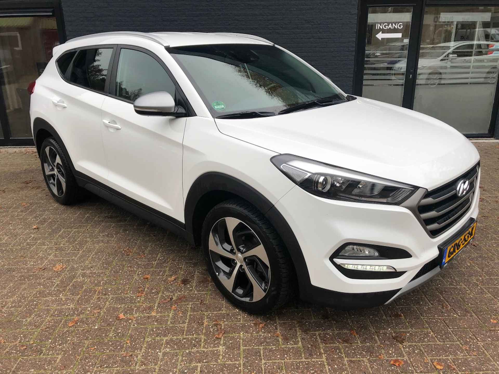 HYUNDAI Tucson 1.6 T-GDI COMFORT **Automaat/Dealer onderhouden** - 4/29