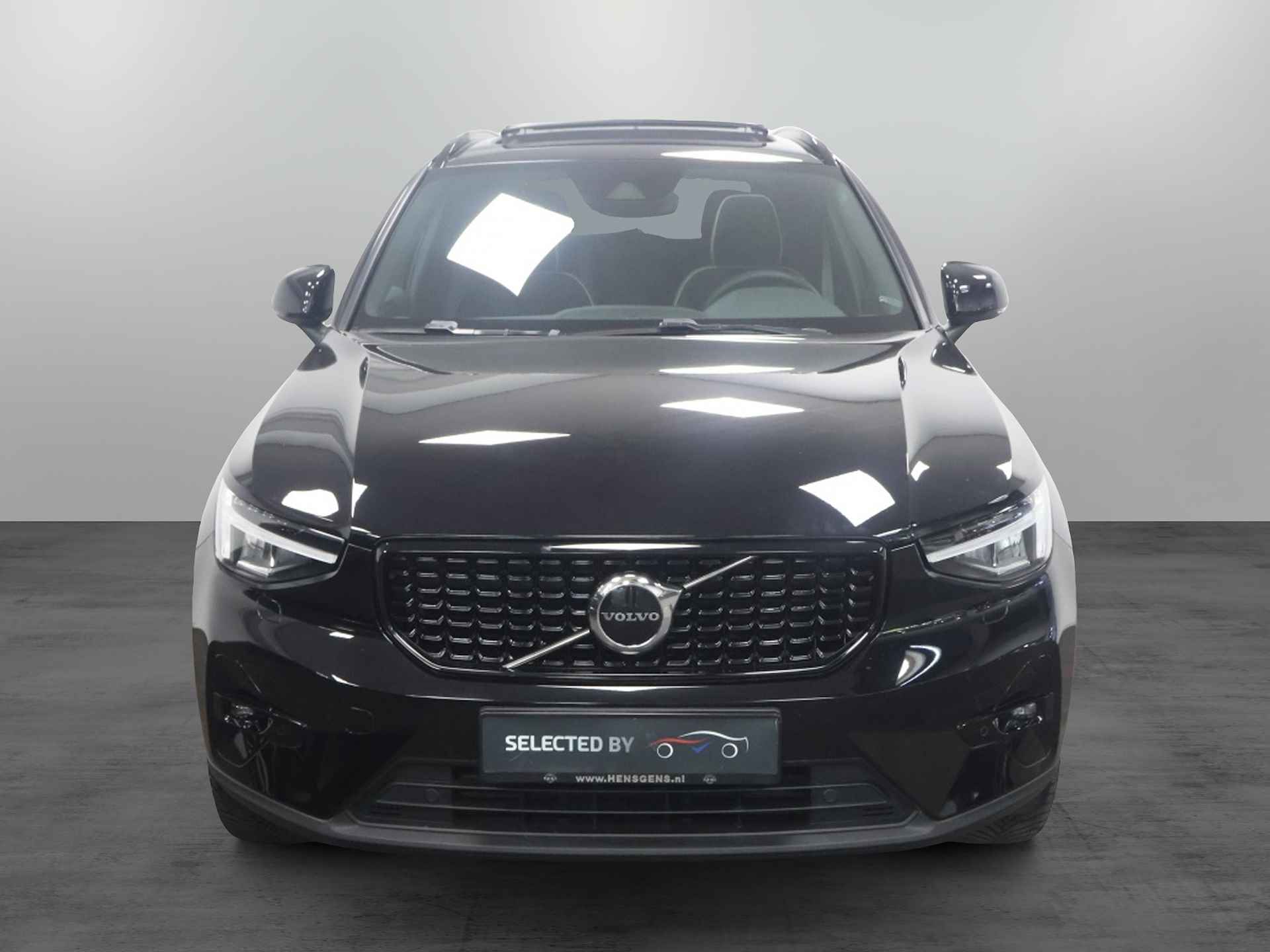 Volvo XC40 1.5 T4 R Ultimate Dark | Pano dak - 2/27