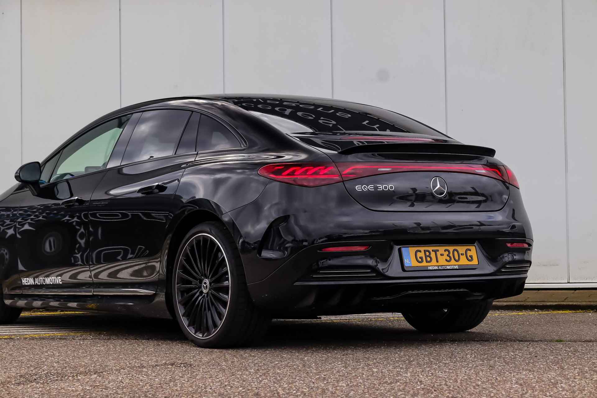 Mercedes-Benz EQE EQE 300 Sport Edition | Premium Pakket | Nightpakket | Akoestisch Comfortpakket | Airmatic - 36/39