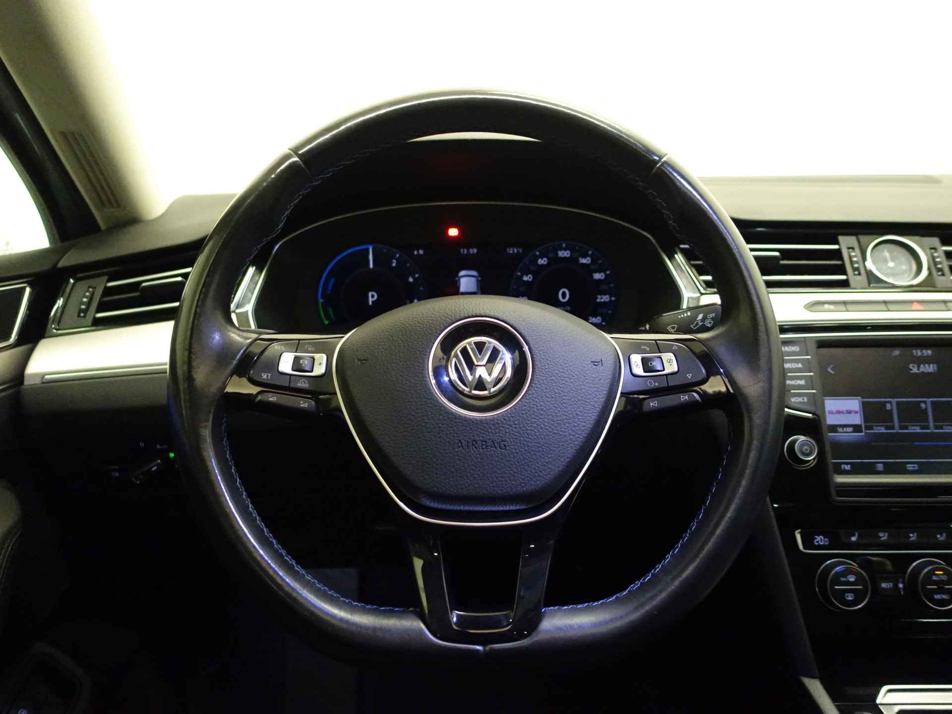 Volkswagen Passat 1.4 TSI GTE R-Line+ Aut- Panodak, Virtual Cockpit, Xenon Led, Ergo Comfort, Carplay, Acc - 23/45