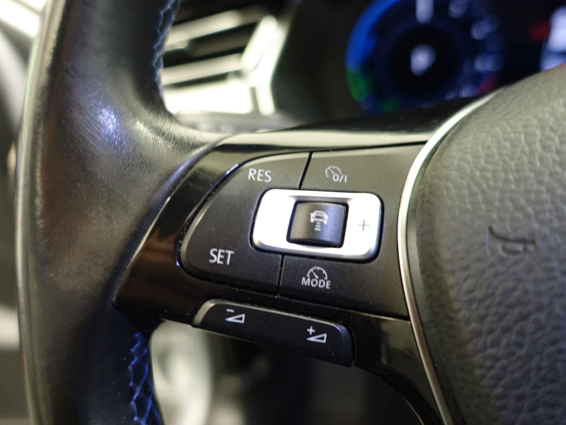 Volkswagen Passat 1.4 TSI GTE R-Line+ Aut- Panodak, Virtual Cockpit, Xenon Led, Ergo Comfort, Carplay, Acc - 24/45