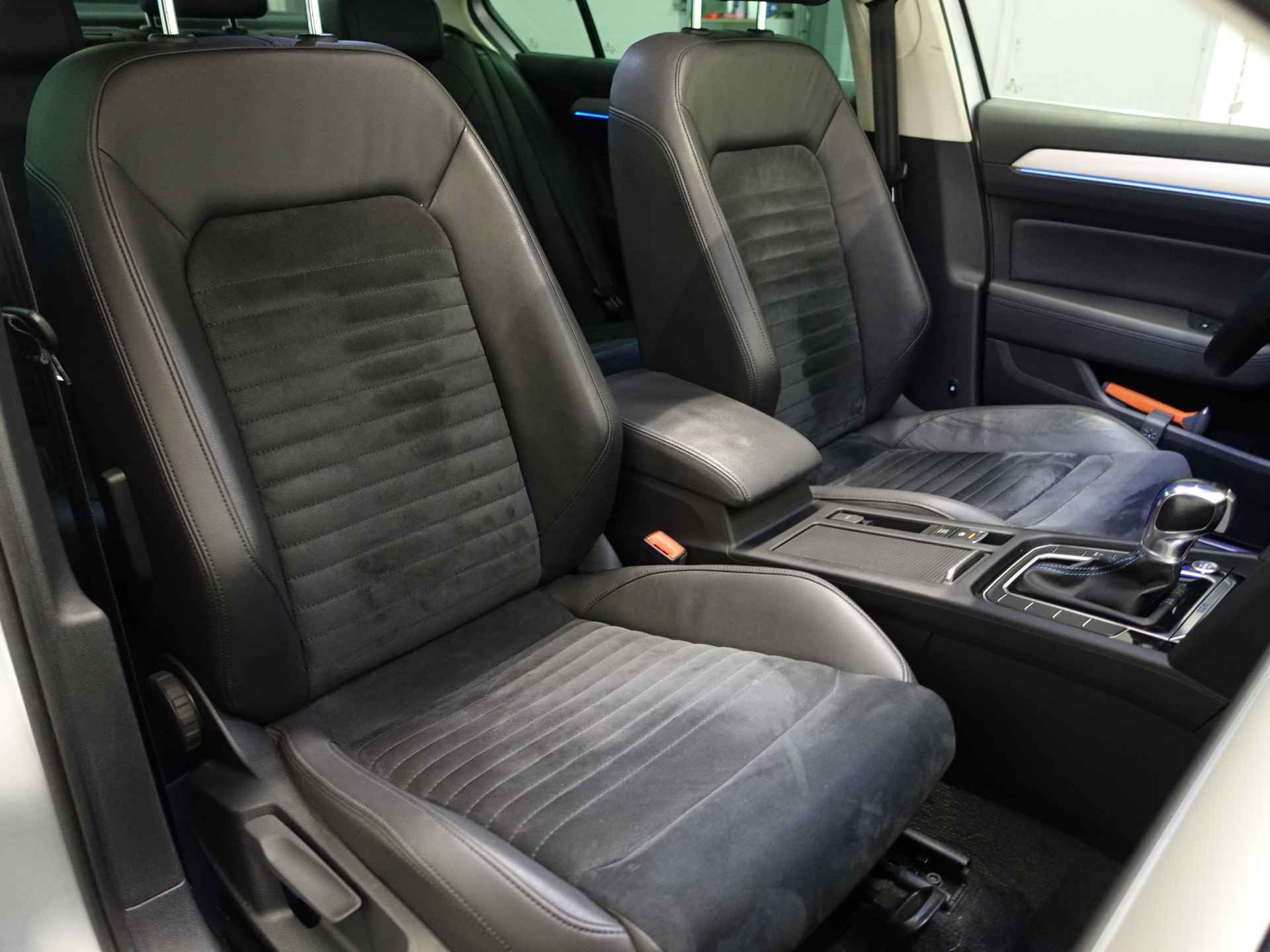 Volkswagen Passat 1.4 TSI GTE R-Line+ Aut- Panodak, Virtual Cockpit, Xenon Led, Ergo Comfort, Carplay, Acc - 44/45