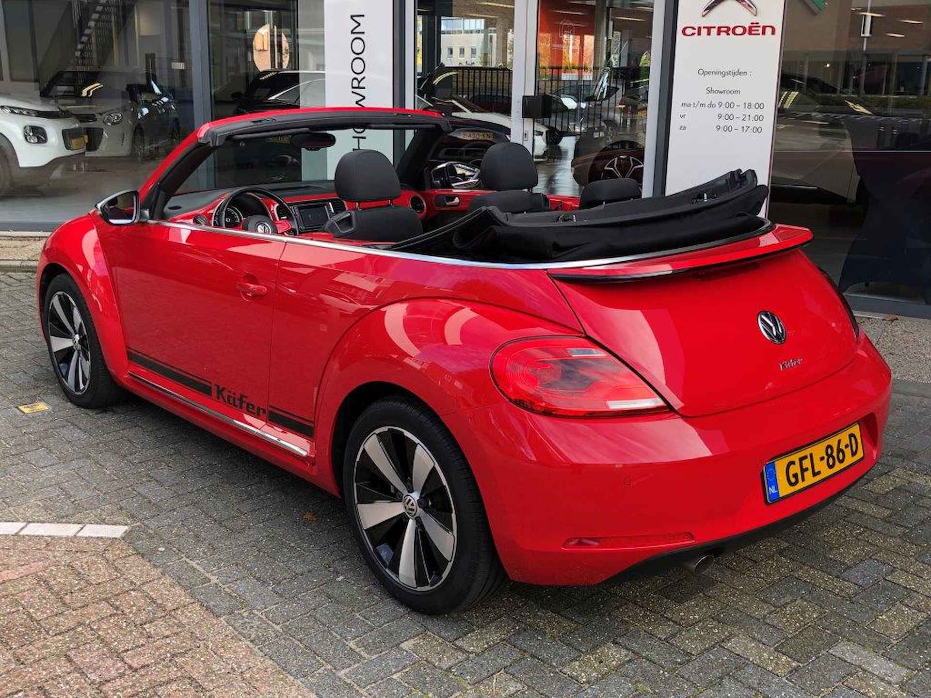 Volkswagen Beetle Cabrio Automaat Design - 6/24