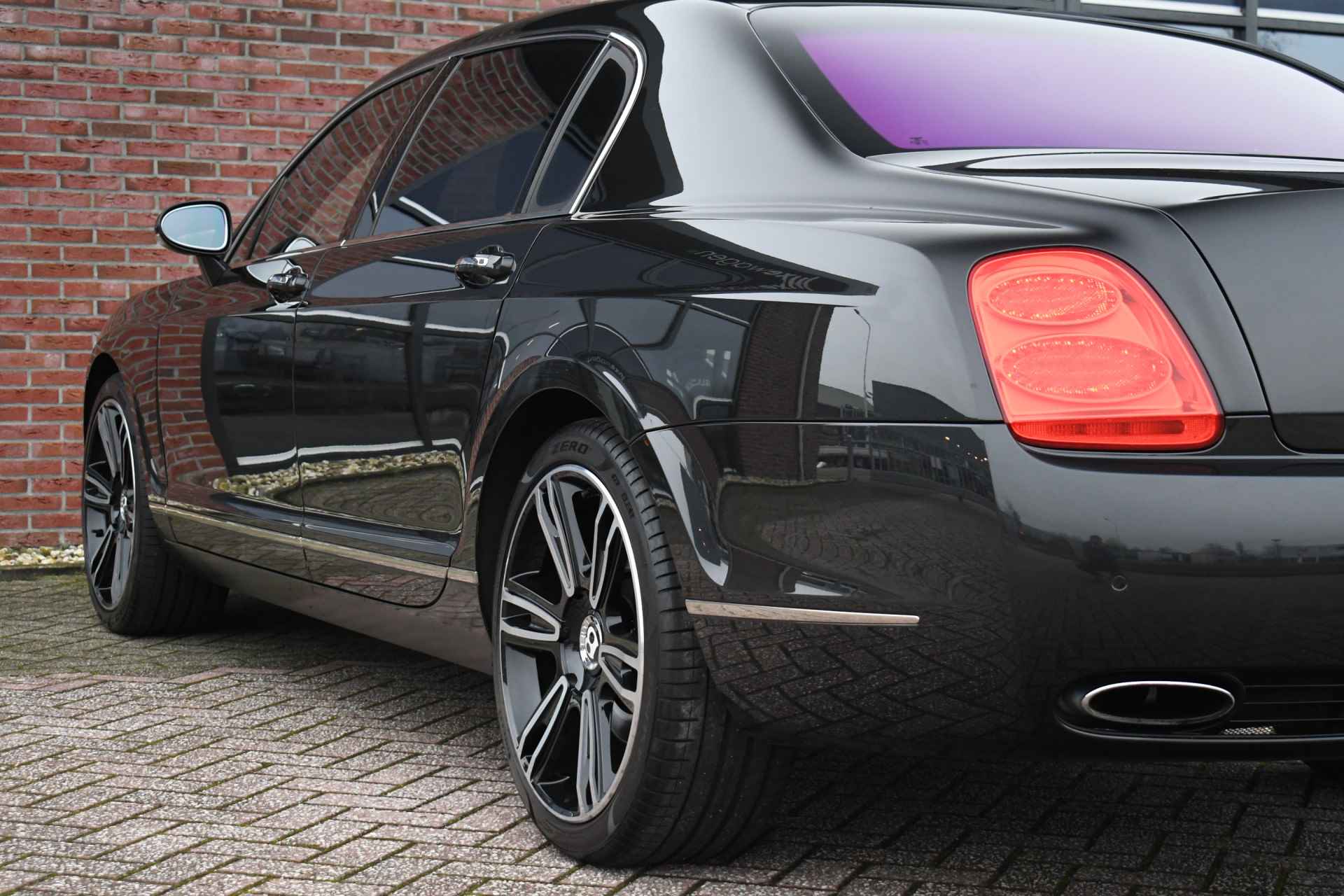 Bentley Continental Flying Spur 6.0 W12 Youngtimer BTW-auto Full-options - 34/123