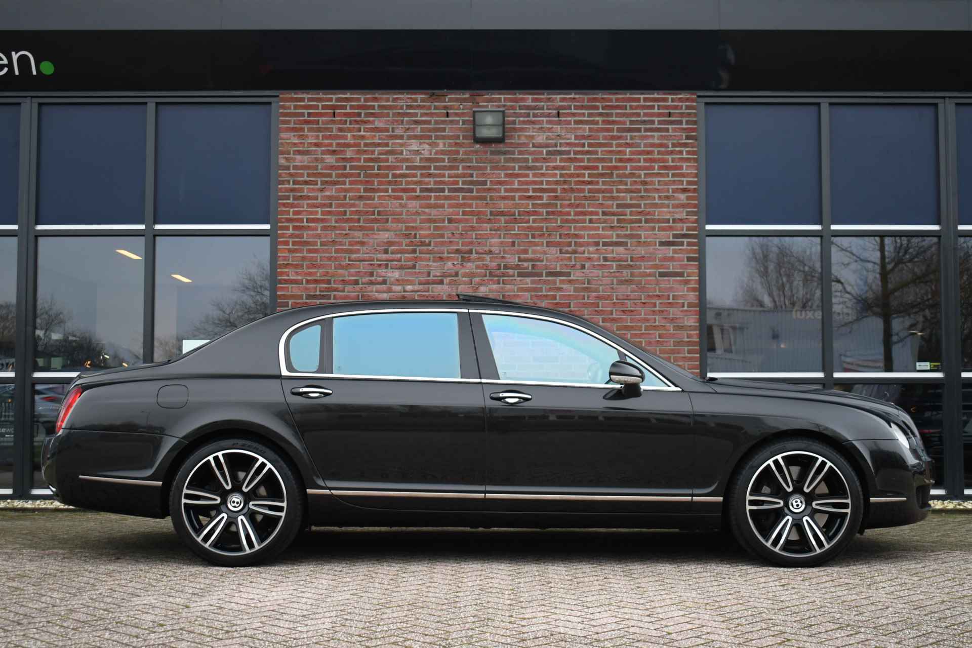 Bentley Continental Flying Spur 6.0 W12 Youngtimer BTW-auto Full-options - 42/123