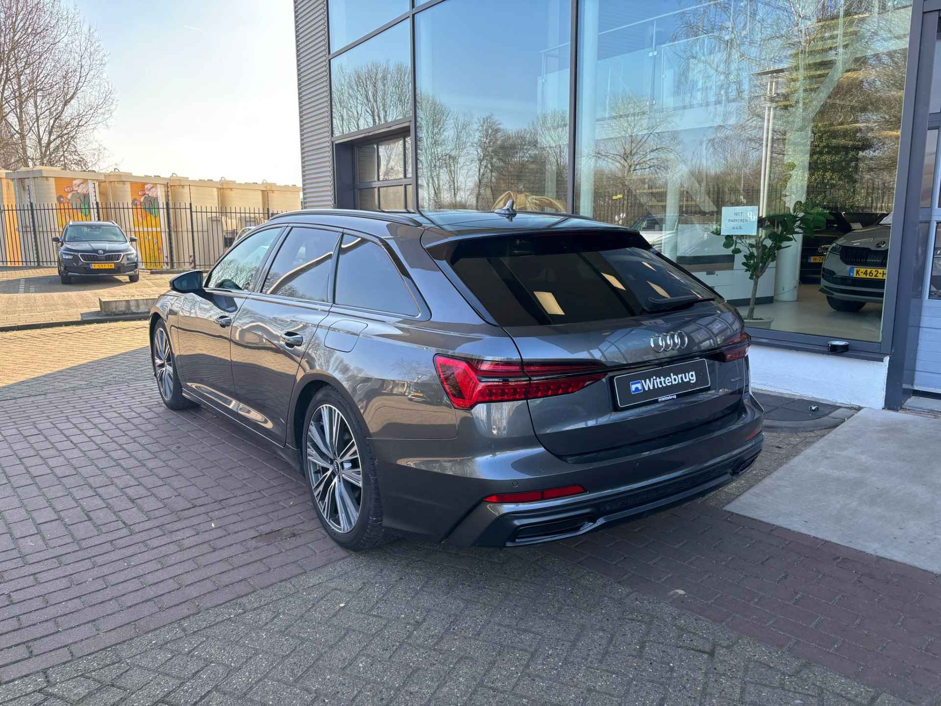 Audi A6 Avant 55 TFSI e quattro Competition / Panorama dak / Leder / Elect. Trekhaak / 367PK / Optiek Pakket Zwart / 20 Inch / Audi Soundsystem / Adaptive cruise - 27/41