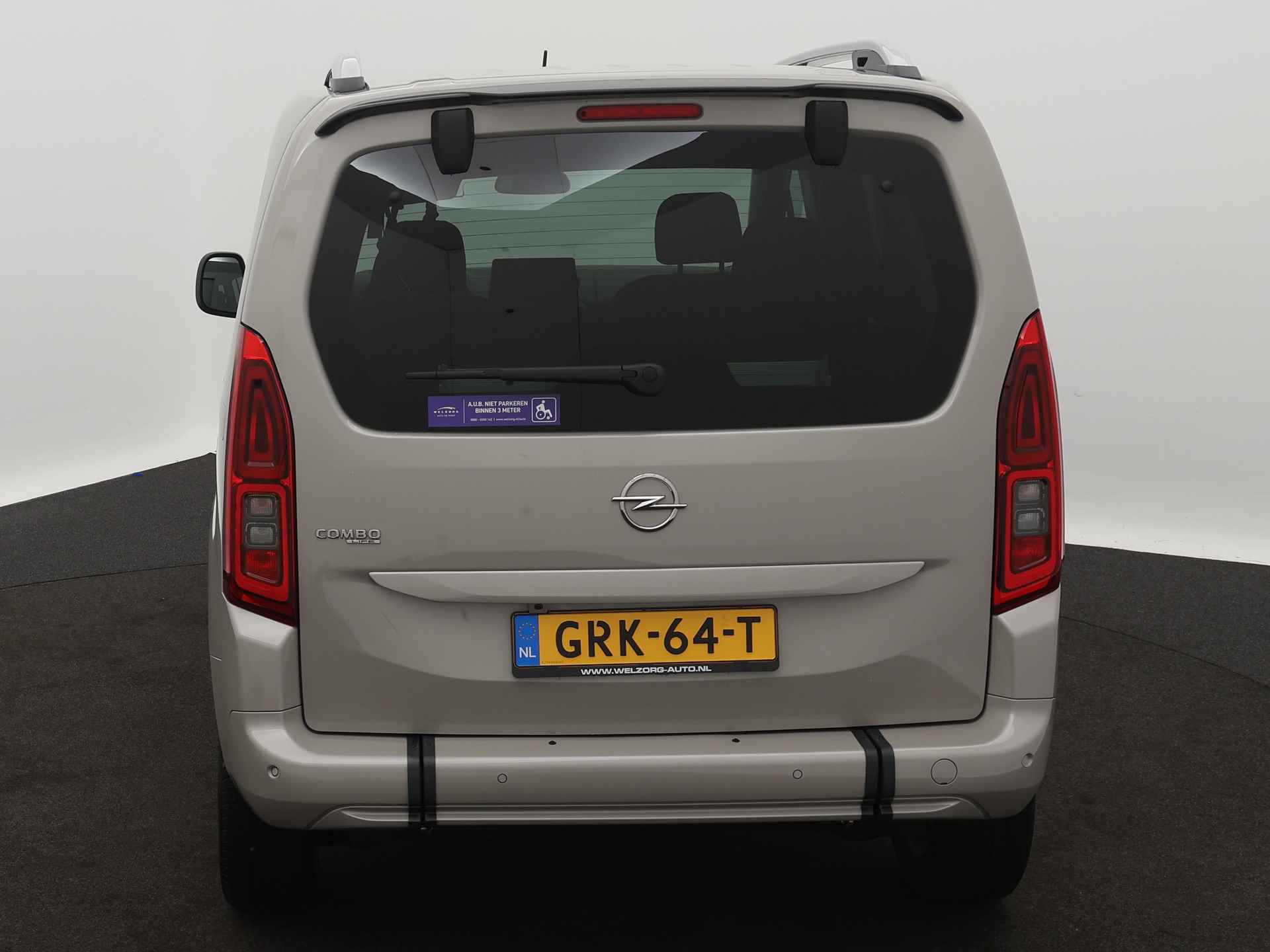 Opel Combo Tour 1.2 Turbo L1H1 Edition Direct leverbaar! Rolstoelauto en lier - 25/37