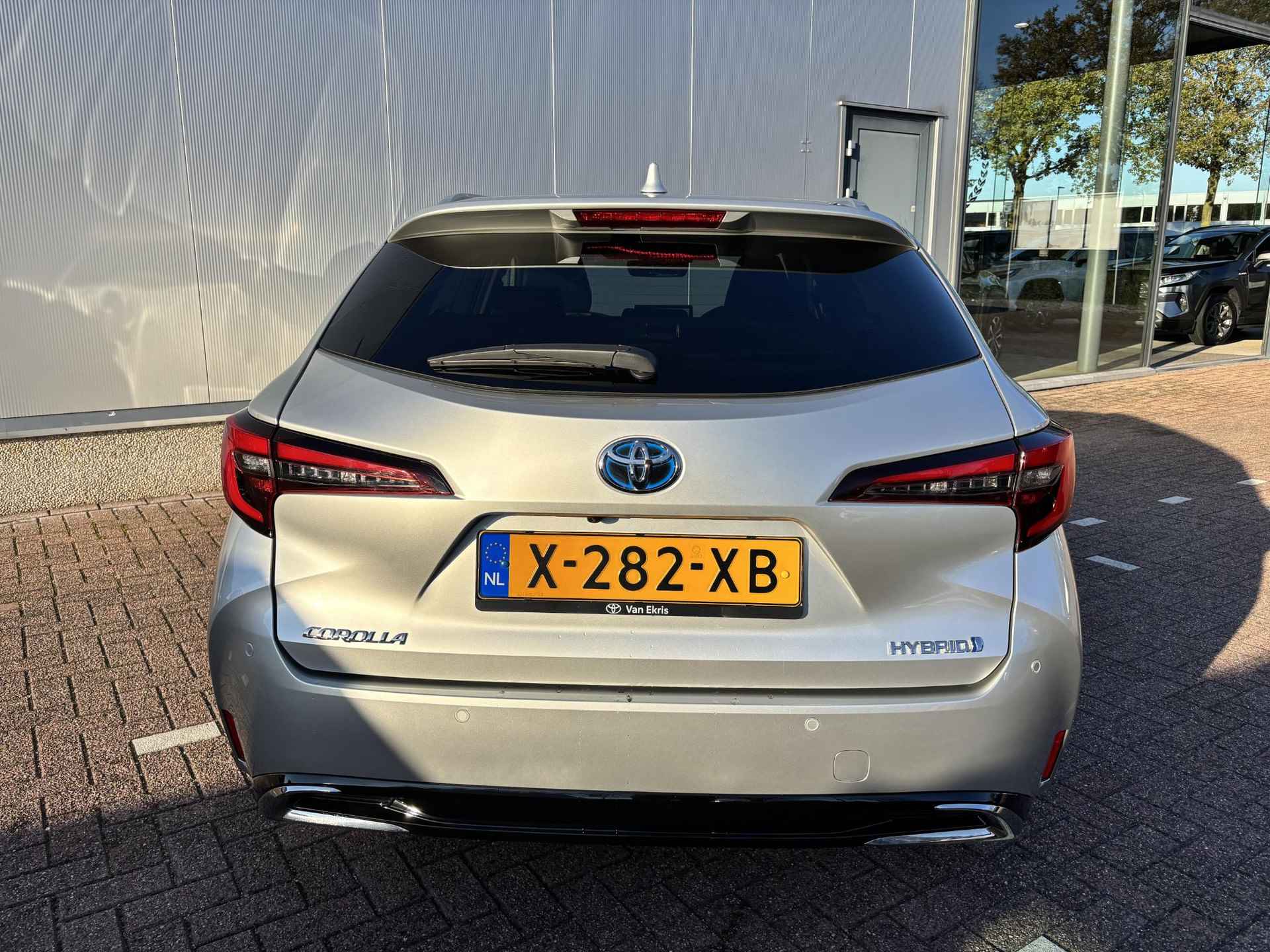 Toyota Corolla Touring Sports 1.8 Hybrid First Edition Apple Carplay Android Auto, Parkeersensoren voor en achter, camera - 31/46