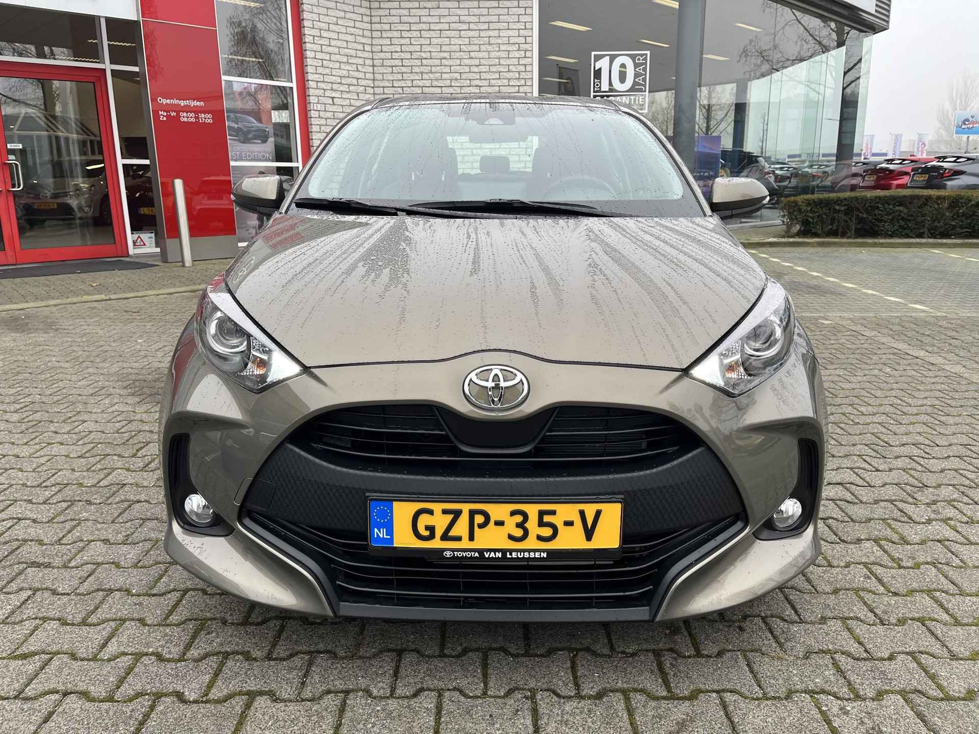 Toyota Yaris 1.5 VVT-i AUTOMAAT STOELVERW APPLE/ANDROID AIRCO AD-CRUISE LAGE KM-STAND - 6/31