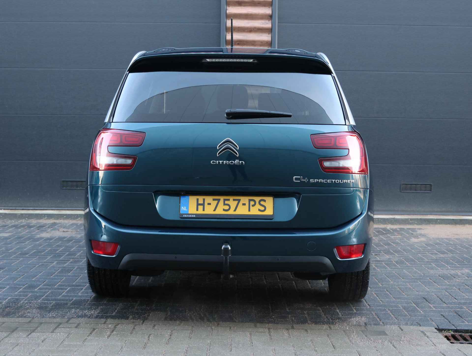 Citroen Grand C4 SpaceTourer 130pk P.T. Business 1ste eigenaar | Camera | Trekhaak | 7-personen | 17" LMV | Navigatie | Privacy glas - 42/44