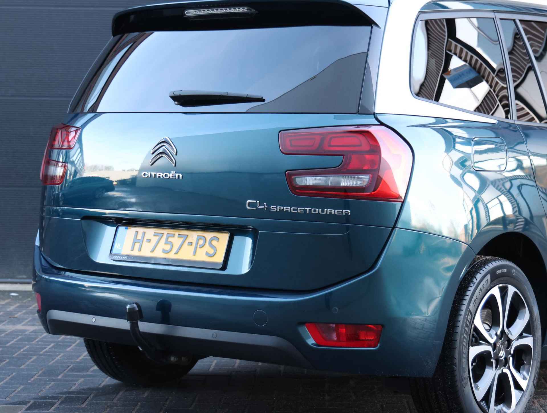 Citroen Grand C4 SpaceTourer 130pk P.T. Business 1ste eigenaar | Camera | Trekhaak | 7-personen | 17" LMV | Navigatie | Privacy glas - 43/44