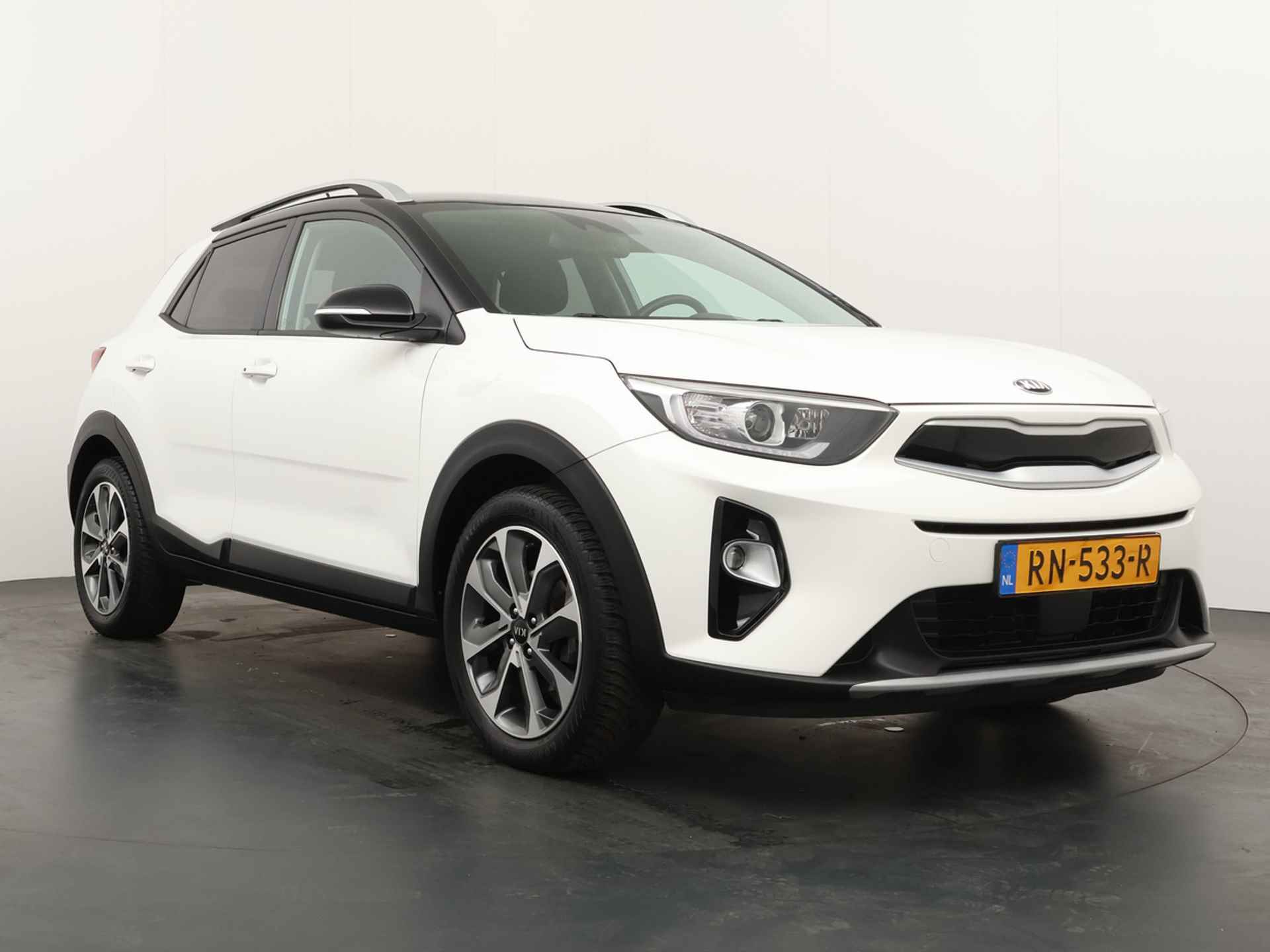 Kia Stonic 1.0 T-GDi DynamicLine - Climate Control - Trekhaak - Apple Carplay / Android auto - Navi - 12 maanden Bovag garantie - 12/46