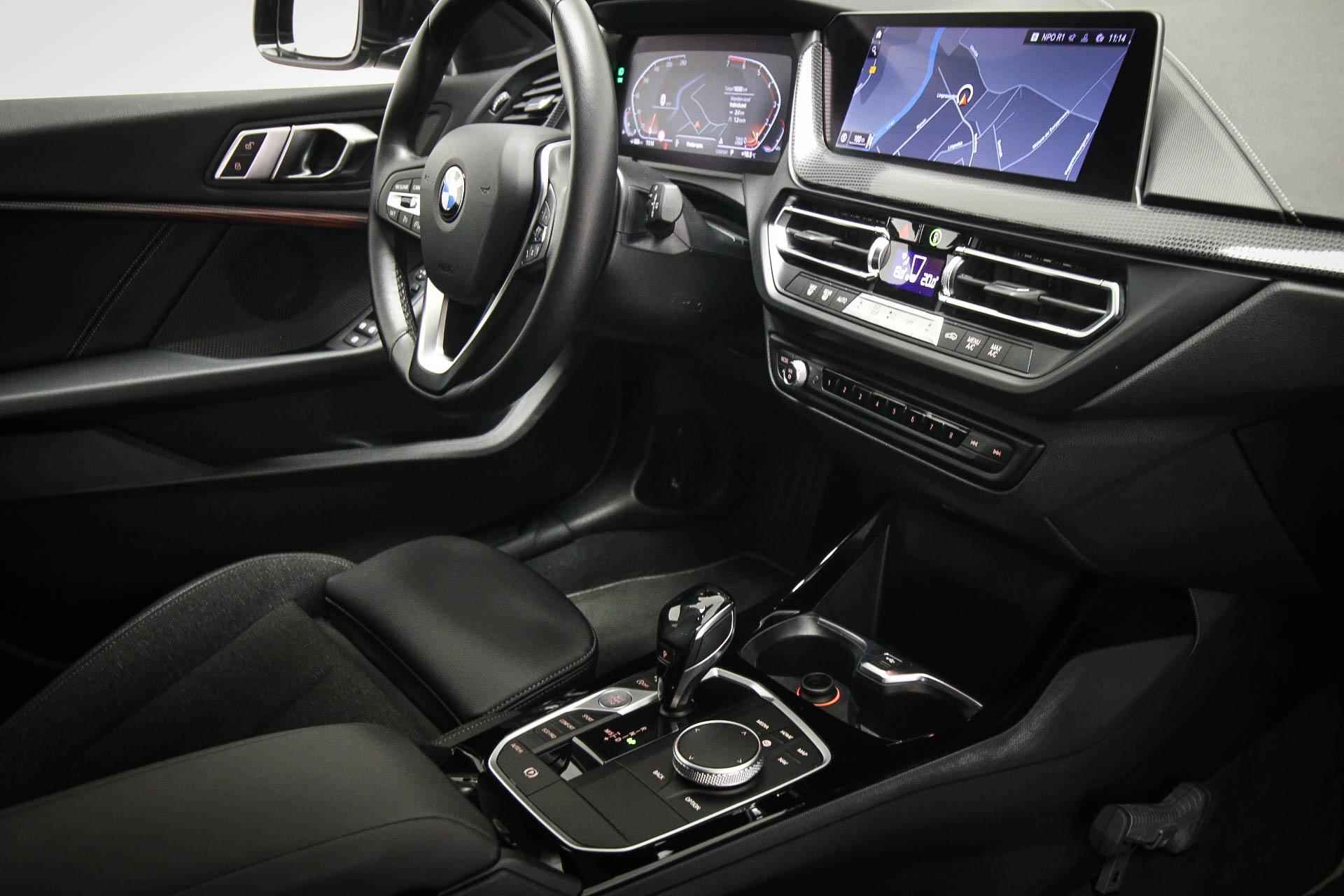 BMW 1-serie 118i Executive Sportline | LED | CLIMA | CRUISE | NAVI | DAB | APPLE | PDC | 17" | DEALER ONDERHOUDEN - 3/55