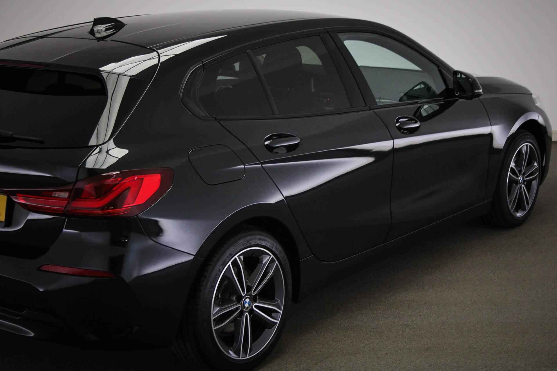 BMW 1-serie 118i Executive Sportline | LED | CLIMA | CRUISE | NAVI | DAB | APPLE | PDC | 17" | DEALER ONDERHOUDEN - 17/55