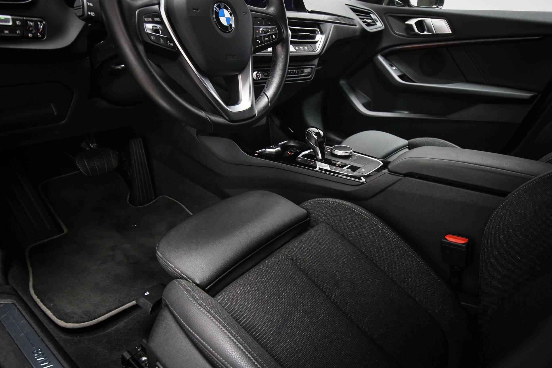 BMW 1-serie 118i Executive Sportline | LED | CLIMA | CRUISE | NAVI | DAB | APPLE | PDC | 17" | DEALER ONDERHOUDEN - 23/55