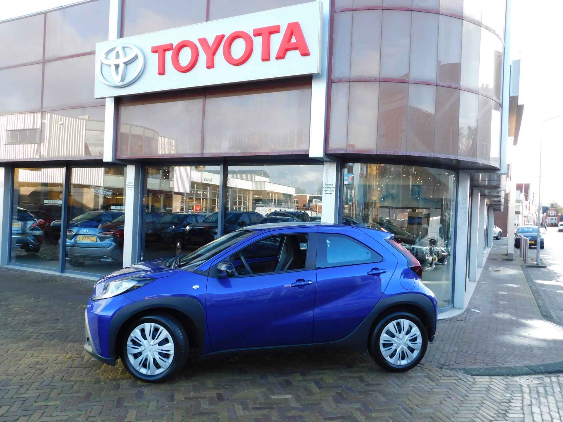 Toyota Aygo X 1.0 VVT-i S-CVT Play - 3/42