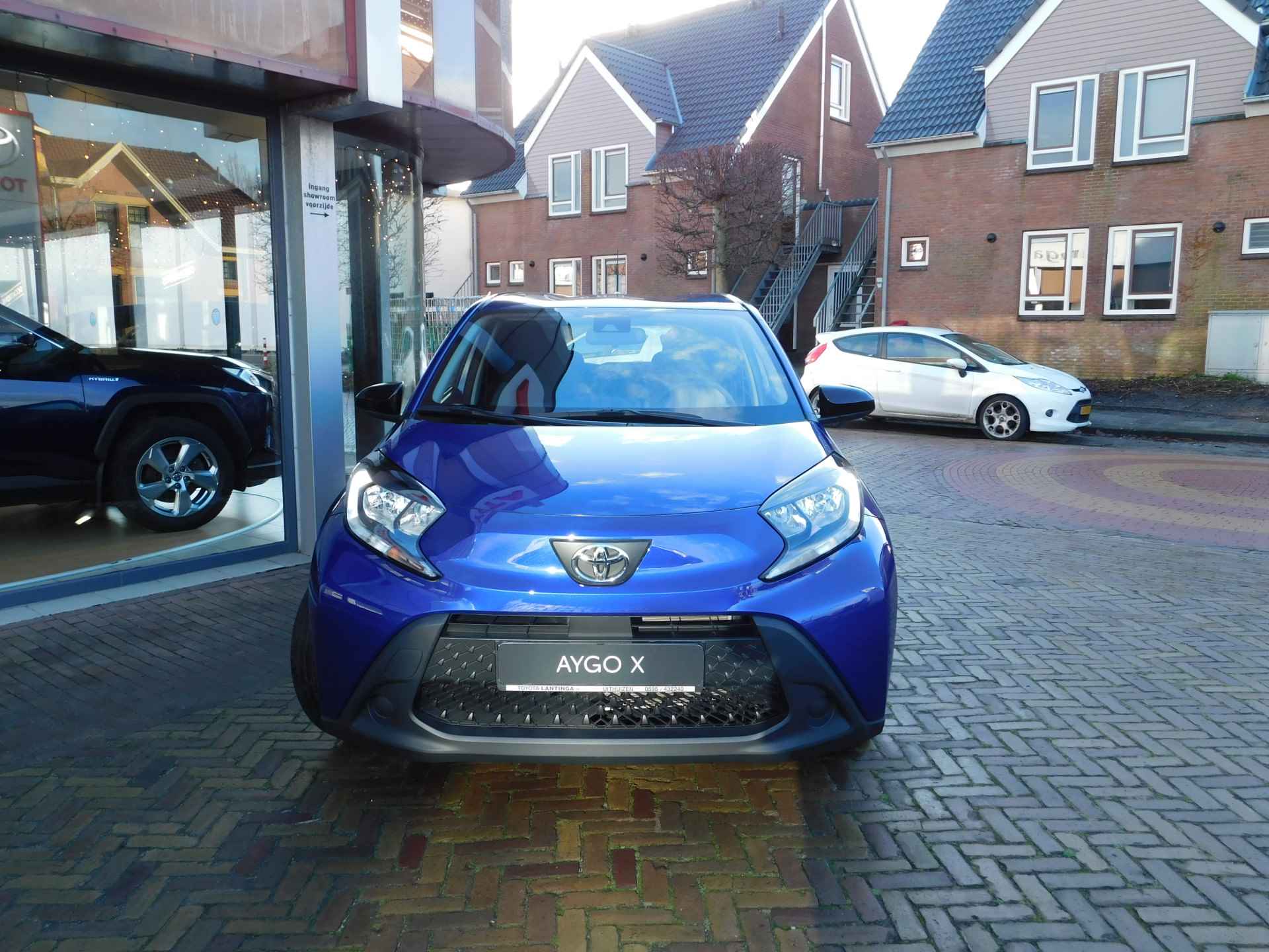 Toyota Aygo X 1.0 VVT-i S-CVT Play - 8/42