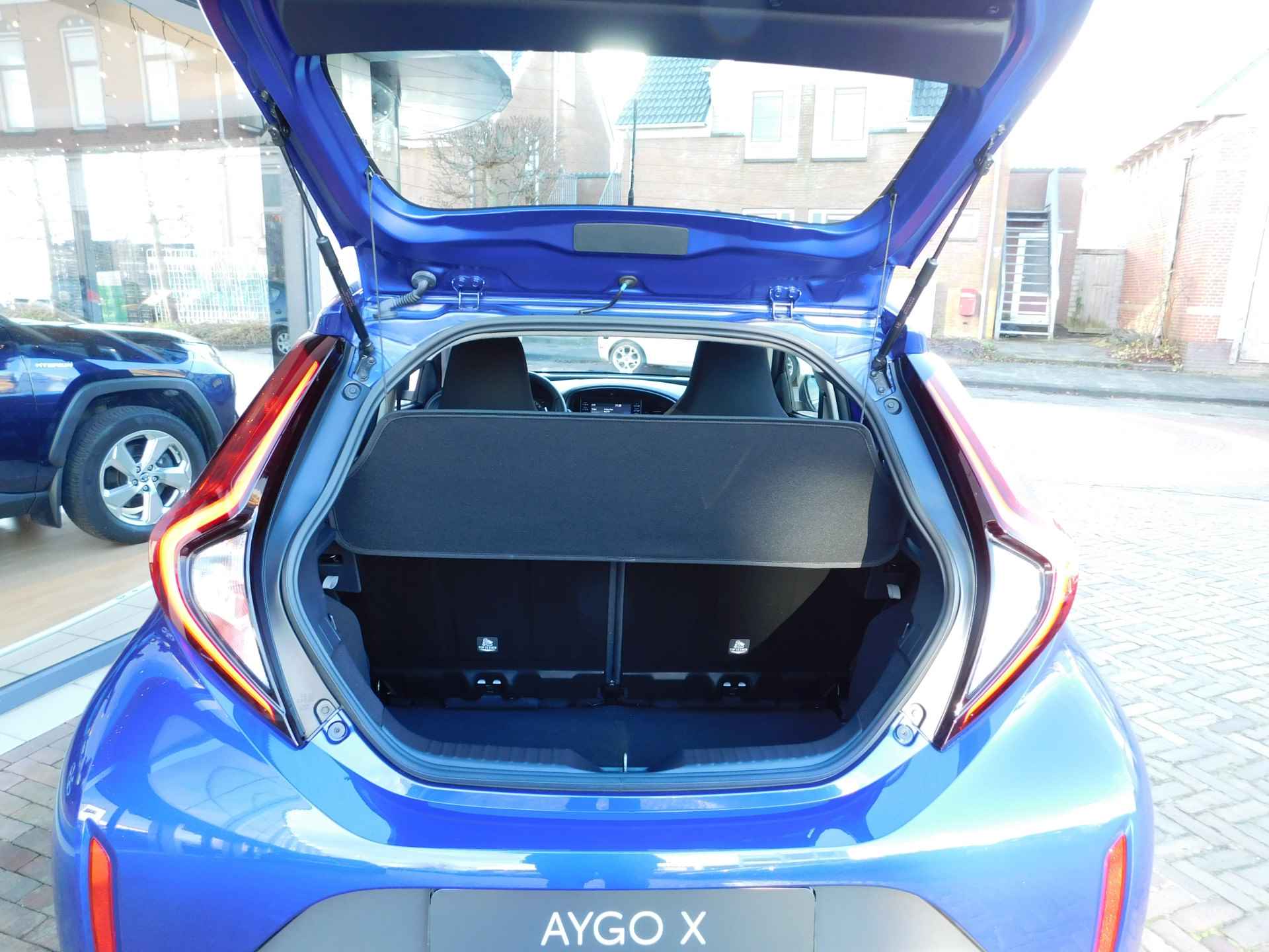 Toyota Aygo X 1.0 VVT-i S-CVT Play - 40/42