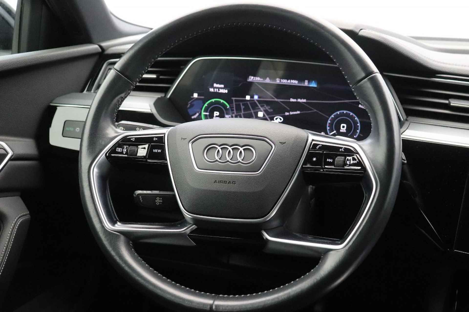 AUDI E-tron 55 Quattro Advanced 95 kwh - Leer - 10/27