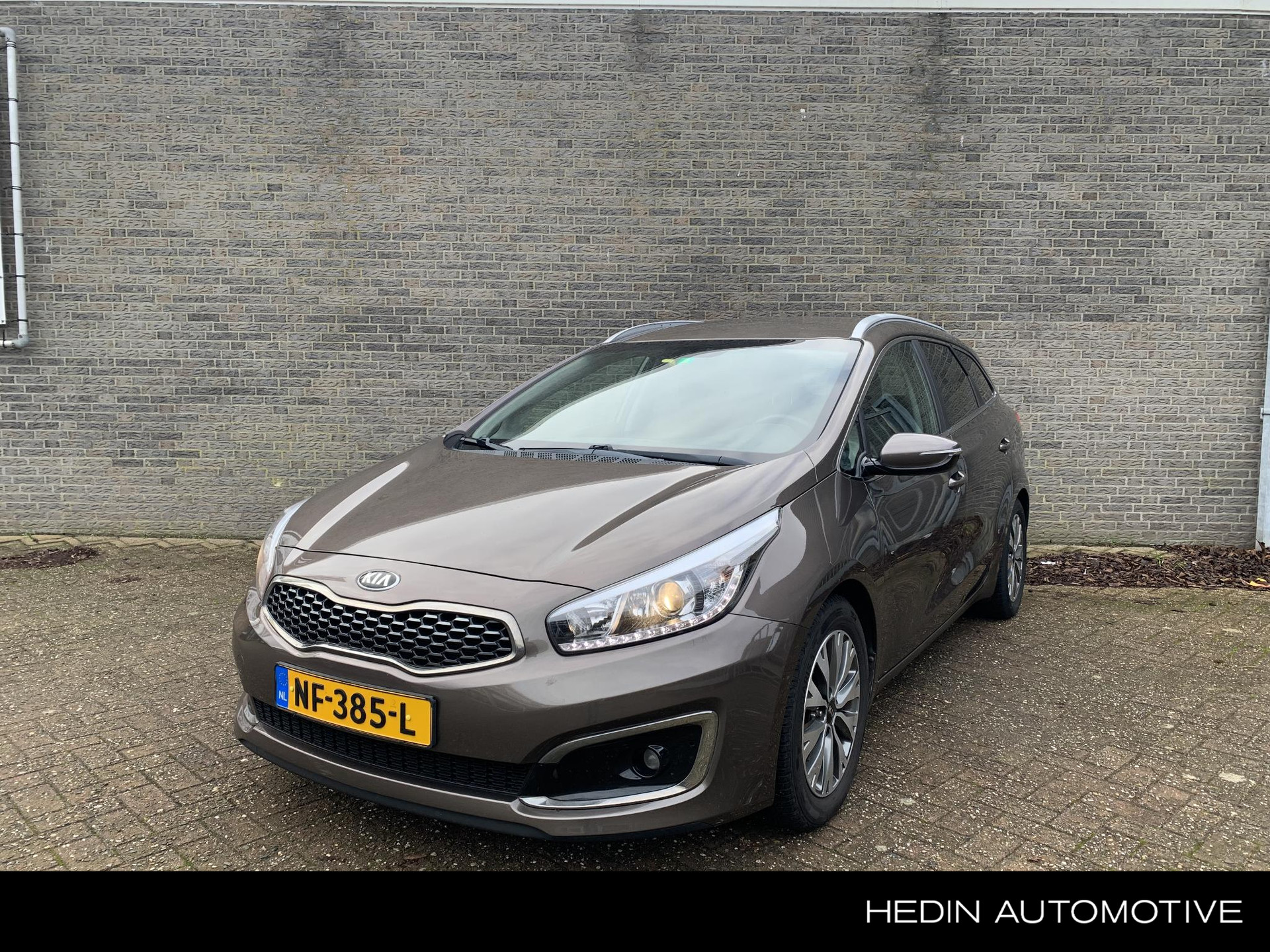 Kia cee'd Sportswagon 1.6 GDI DynamicLine | Navigatie | Camera | Climate control | Cruise Control | Instelbare stuurbekrachtiging | PDC | LMV 16 inch