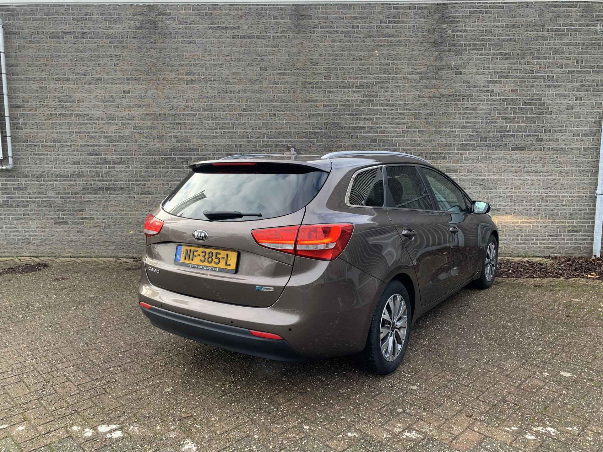 Kia cee'd Sportswagon 1.6 GDI DynamicLine | Navigatie | Camera | Climate control | Cruise Control | Instelbare stuurbekrachtiging | PDC | LMV 16 inch - 20/22