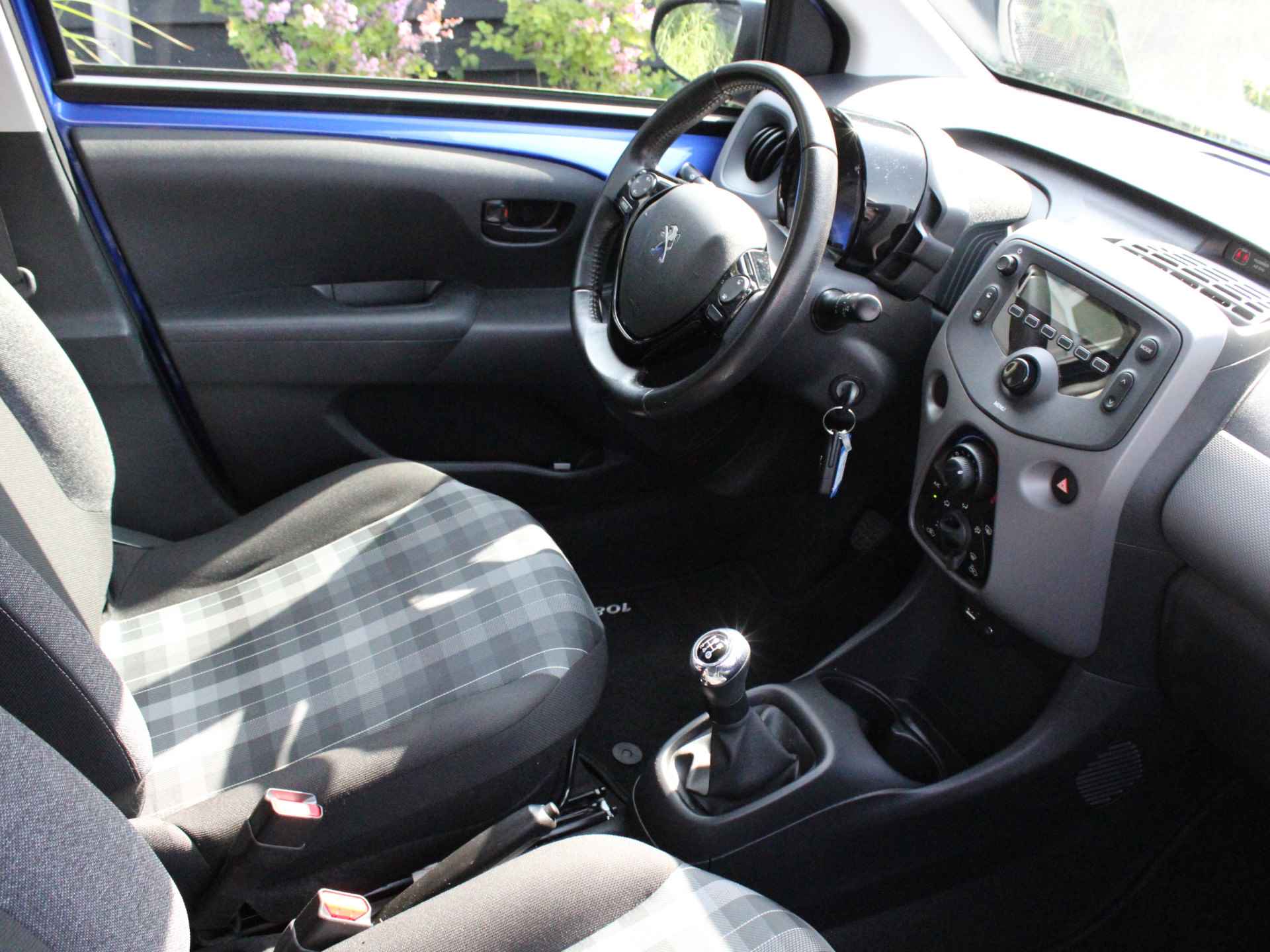 Peugeot 108 1.0 e-VTi 72PK Active 5DRS Airco, Audio, Centrale vergrendeling, Extra Getint glas, Elektrische spiegels - 12/40