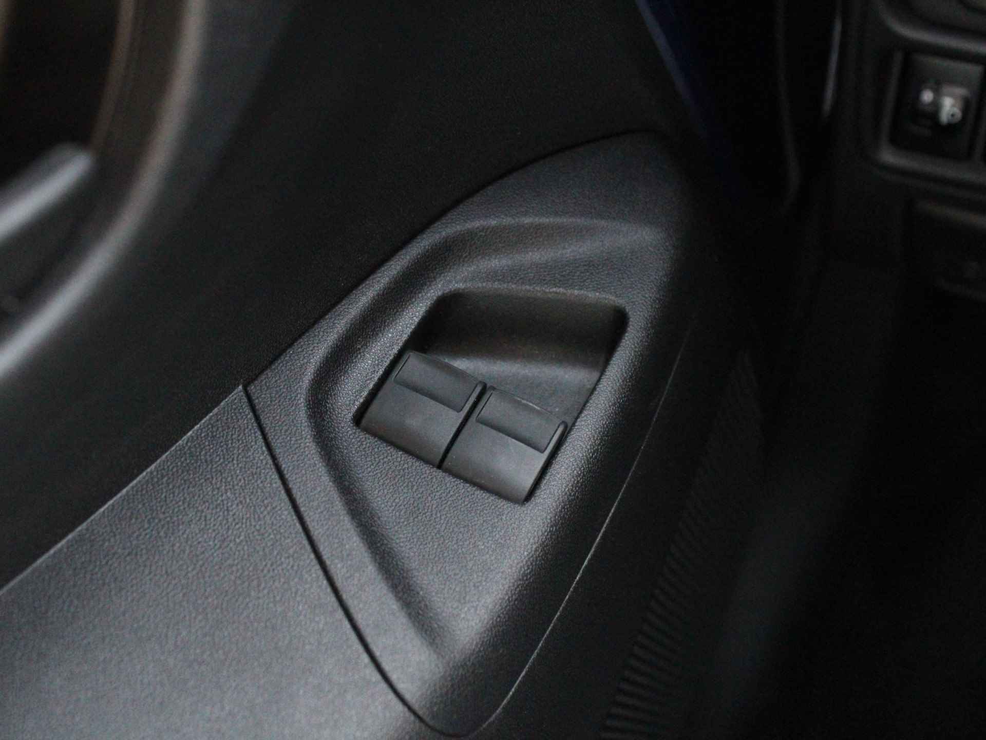 Peugeot 108 1.0 e-VTi 72PK Active 5DRS Airco, Audio, Centrale vergrendeling, Extra Getint glas, Elektrische spiegels - 15/40