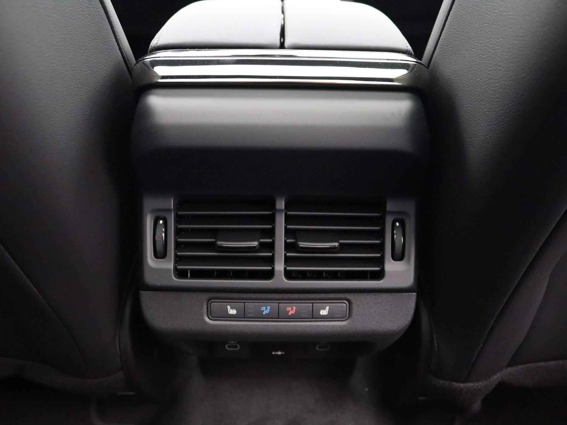 Land Rover Range Rover Evoque P300e PHEV AWD Dynamic SE | MY24 | Panorama Dak | 20 Inch | Head Up | Full Black Pack | Sfeerverlichting | Adaptieve Cruise | - 17/55